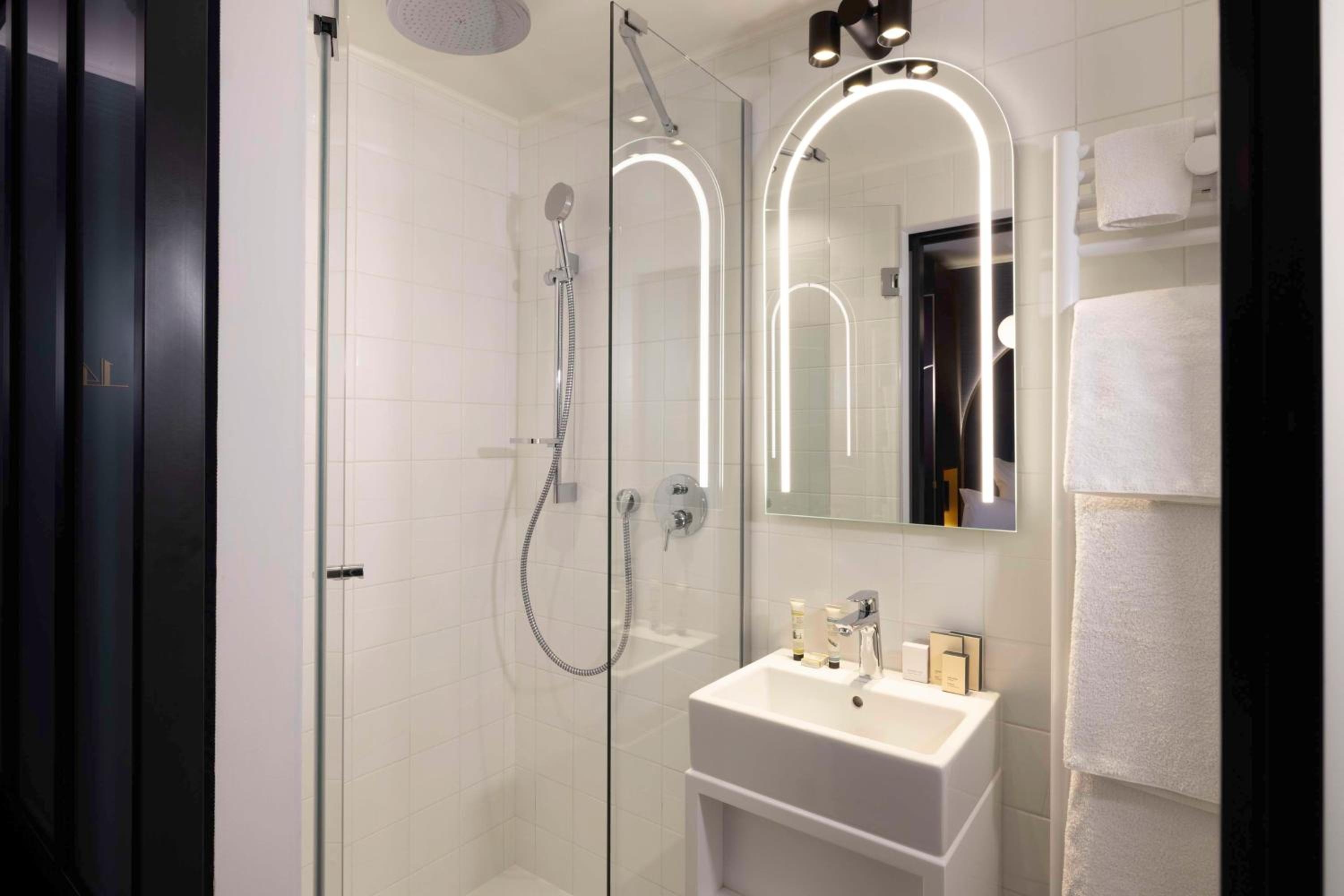 Foto de Best Western Plus Bretagne Montparnasse