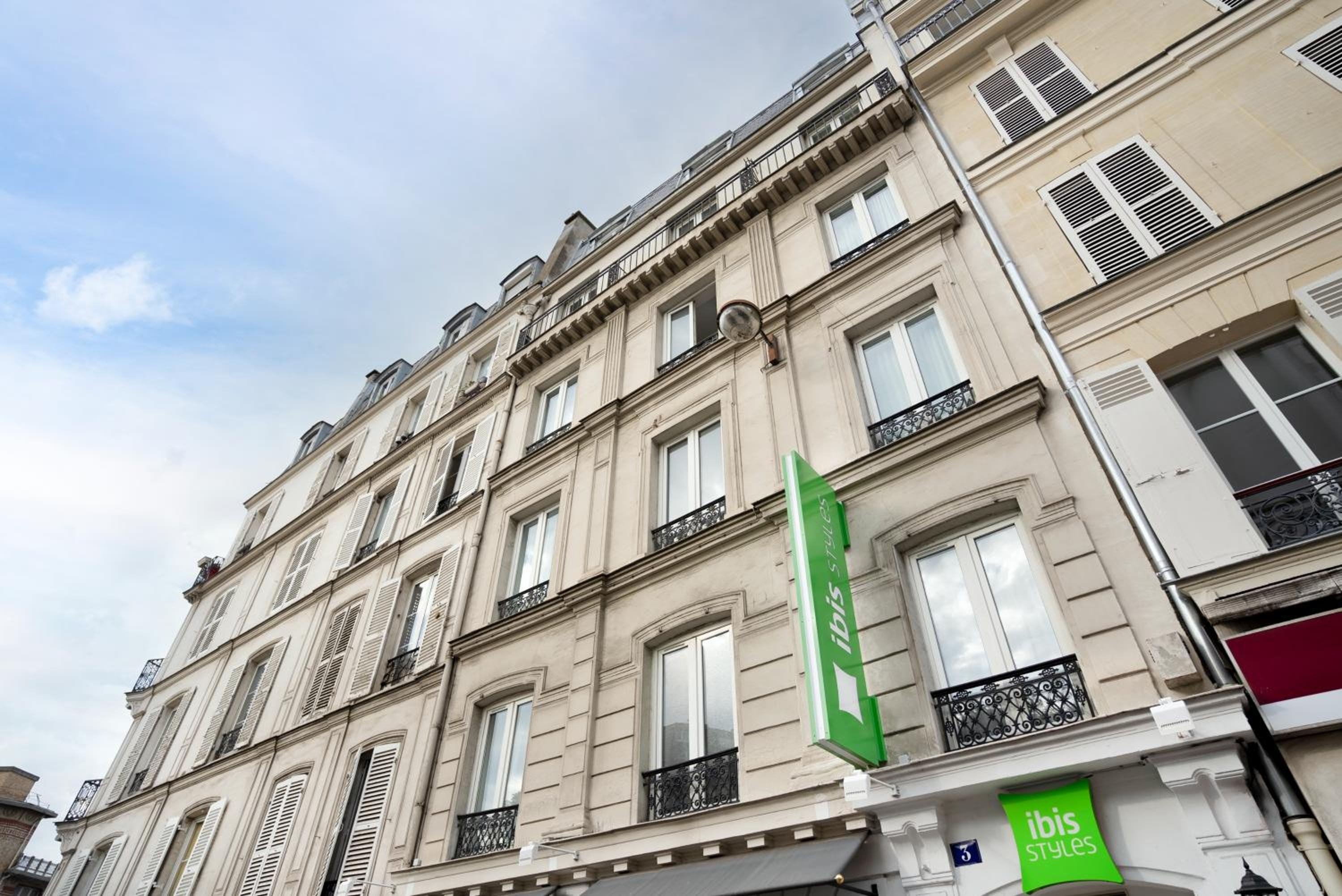 Foto de ibis styles Paris Montmartre Batignolles