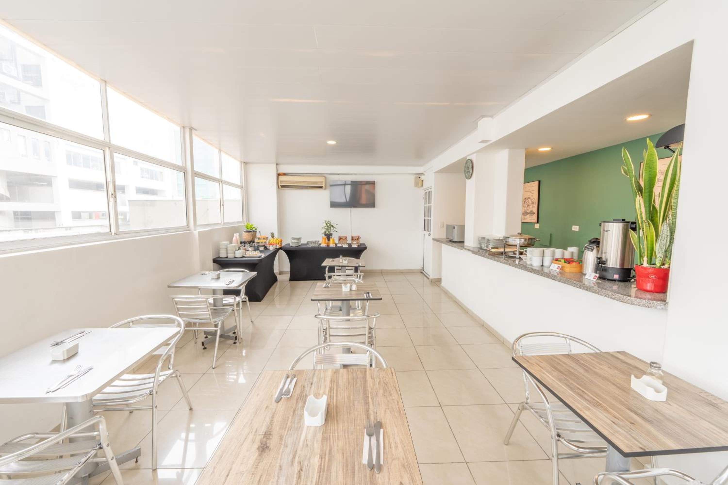 Foto de Basic Hotel Centenario by Hoteles MS