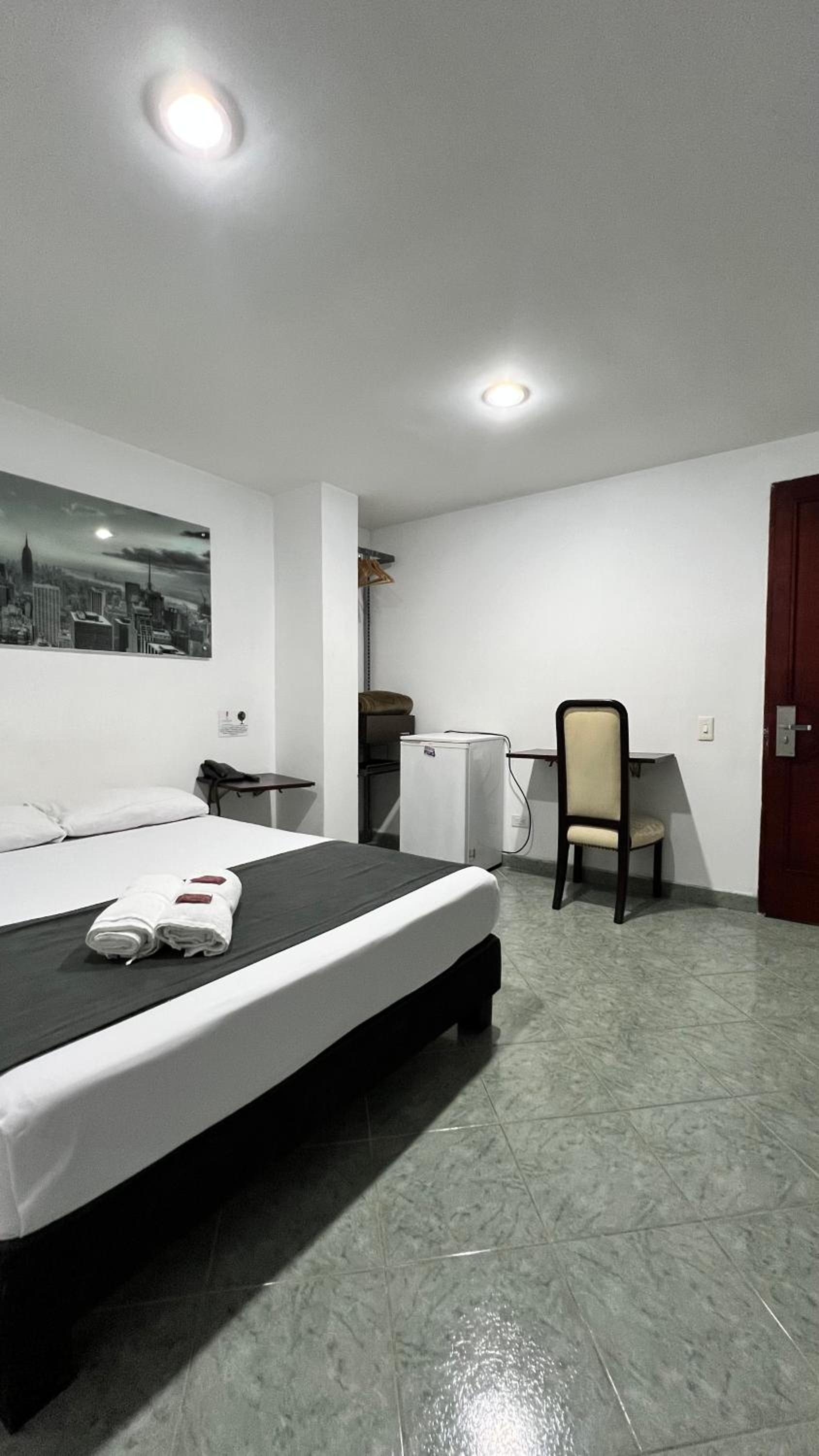 Hotel Gran Conquistador 33, Laureles