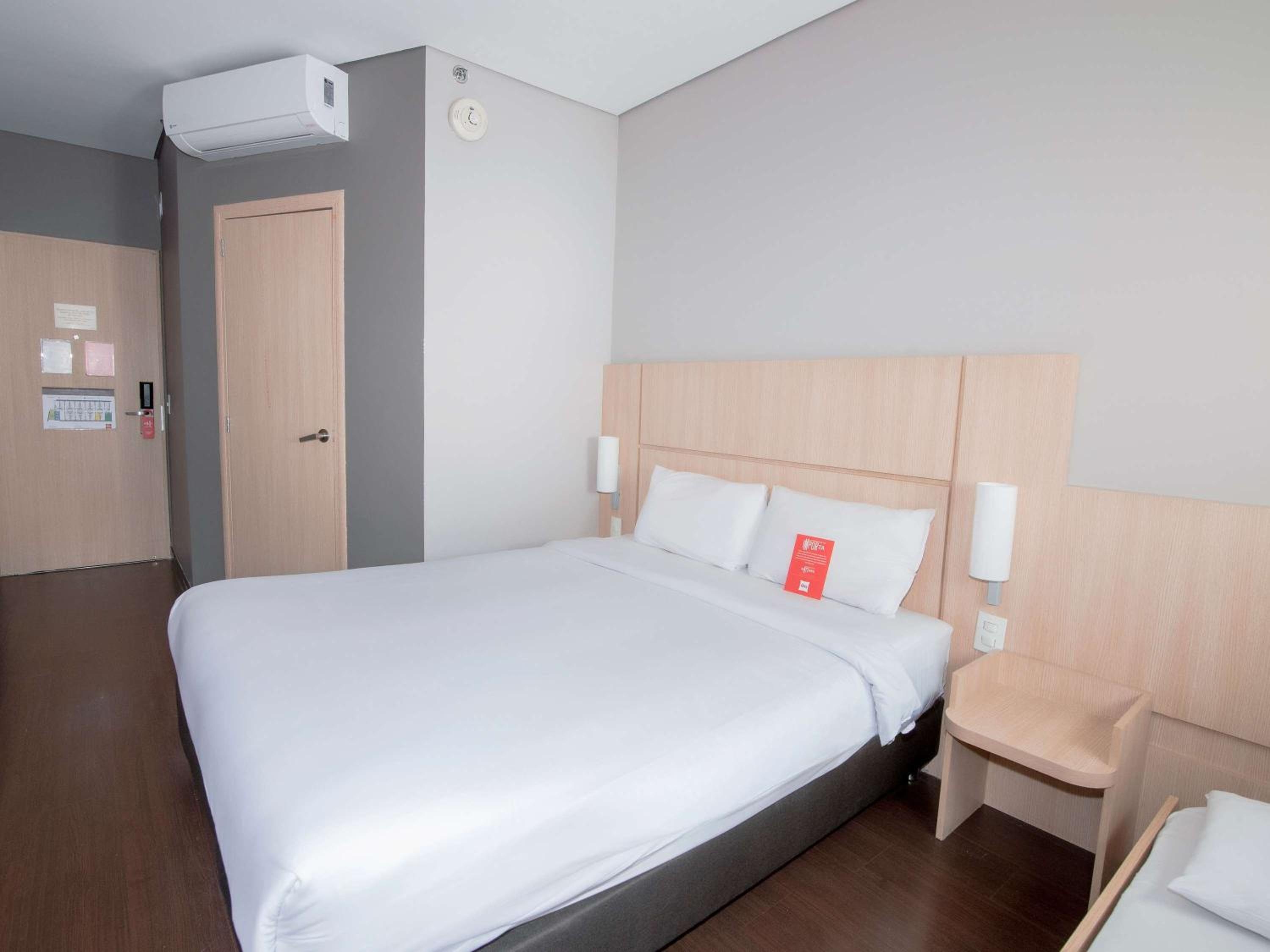 ibis Medellin, La candelaria