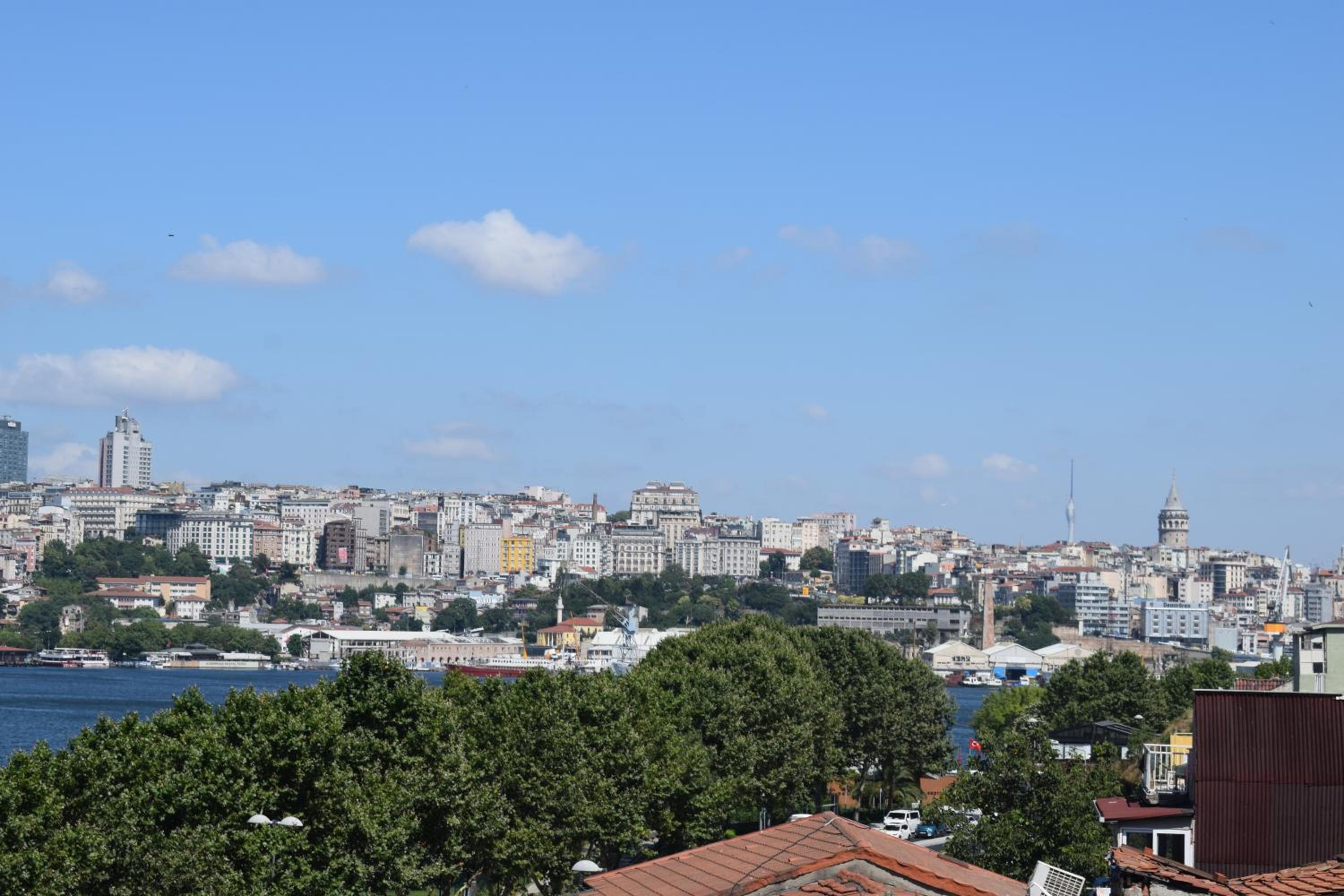 Foto de Istanbul Old City Colorful Houses Balat PETRION Hotel