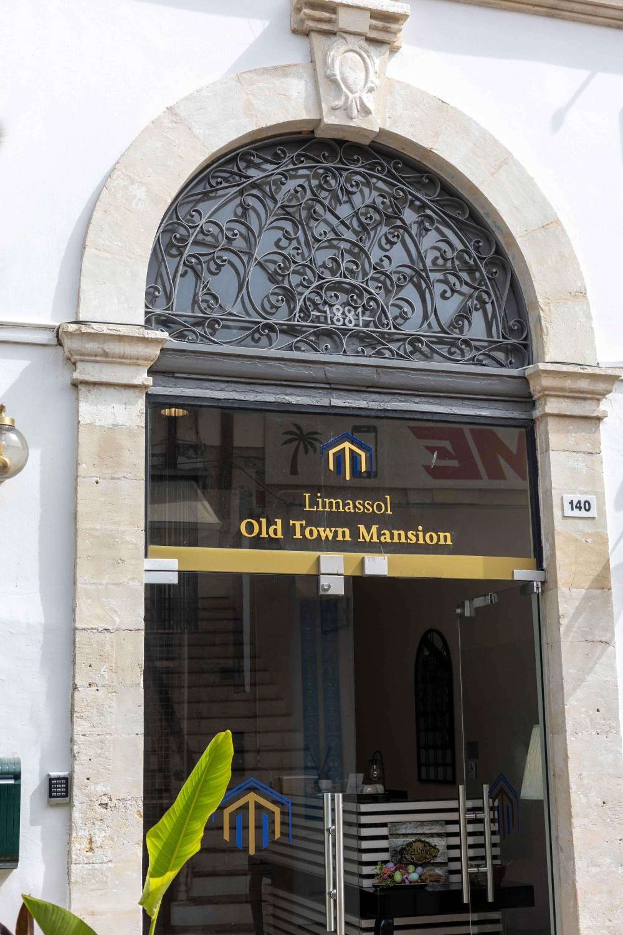 Limassol Old Town Mansion - Steps to the Sea , Marina and Center