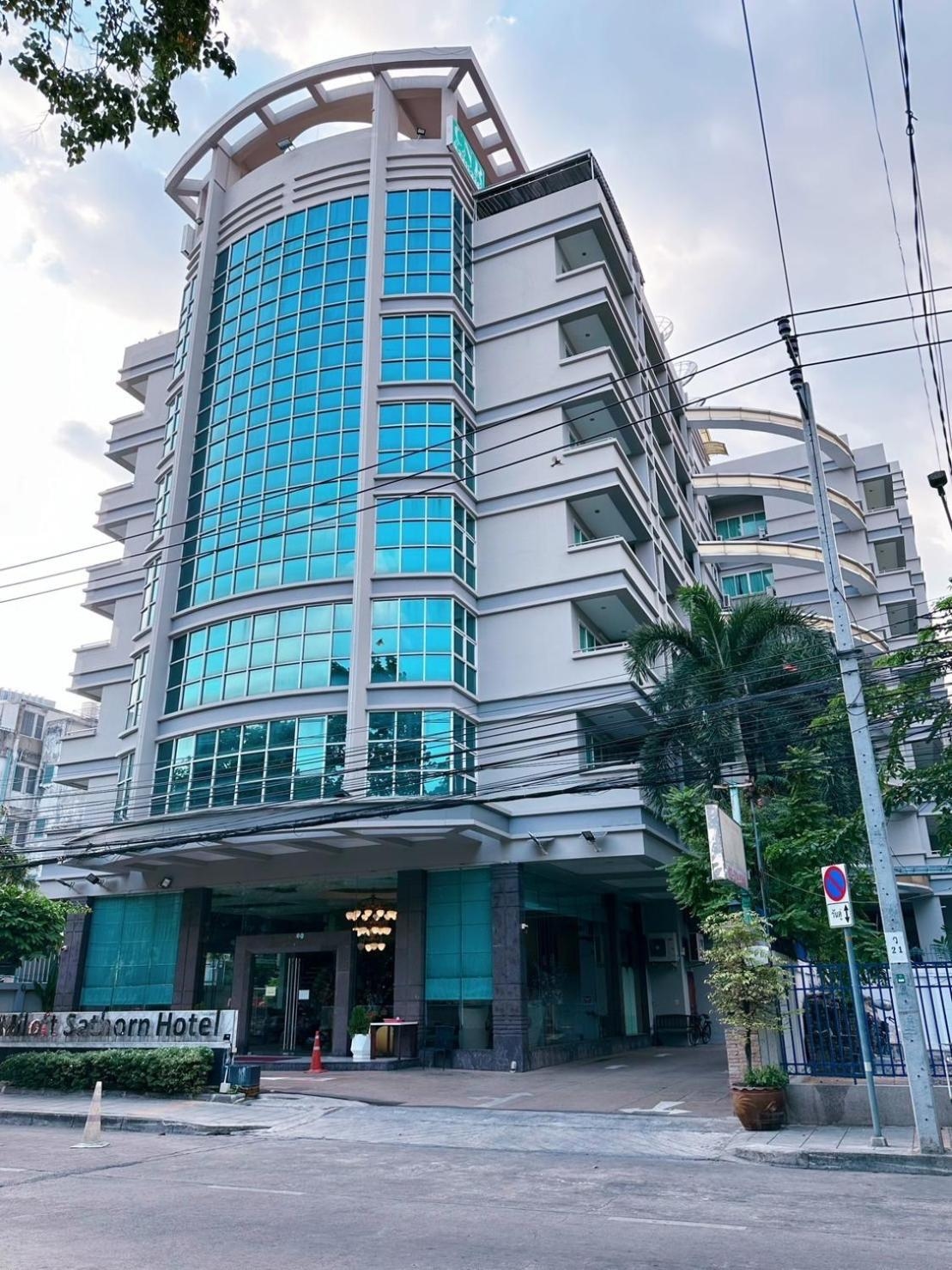 Miloft Sathorn Hotel