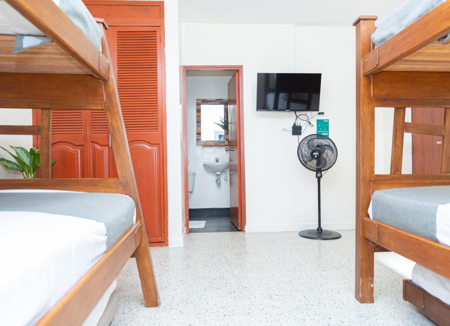 Hotel Villa Park Real, Laureles