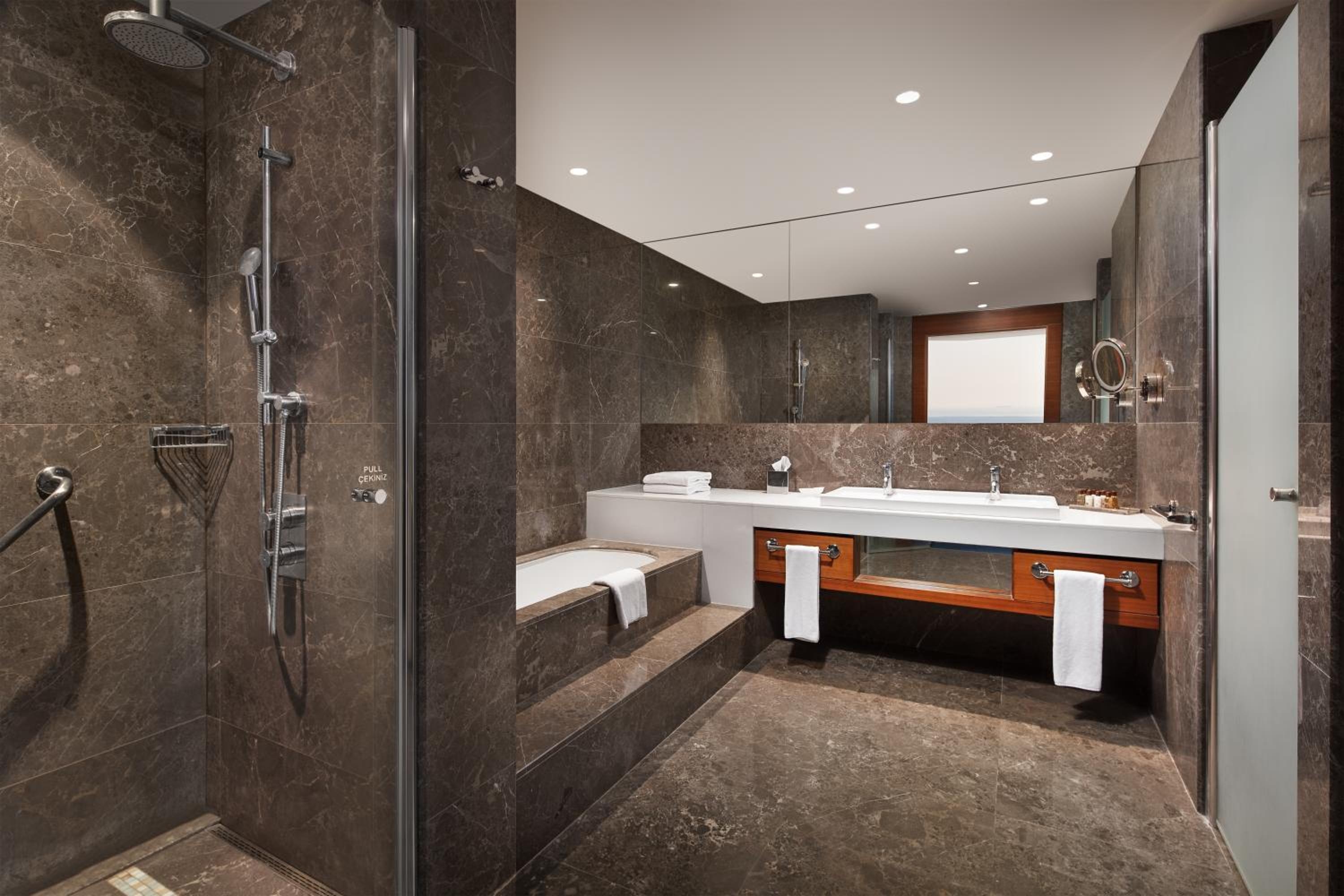 Foto de Sheraton Istanbul Atakoy Hotel