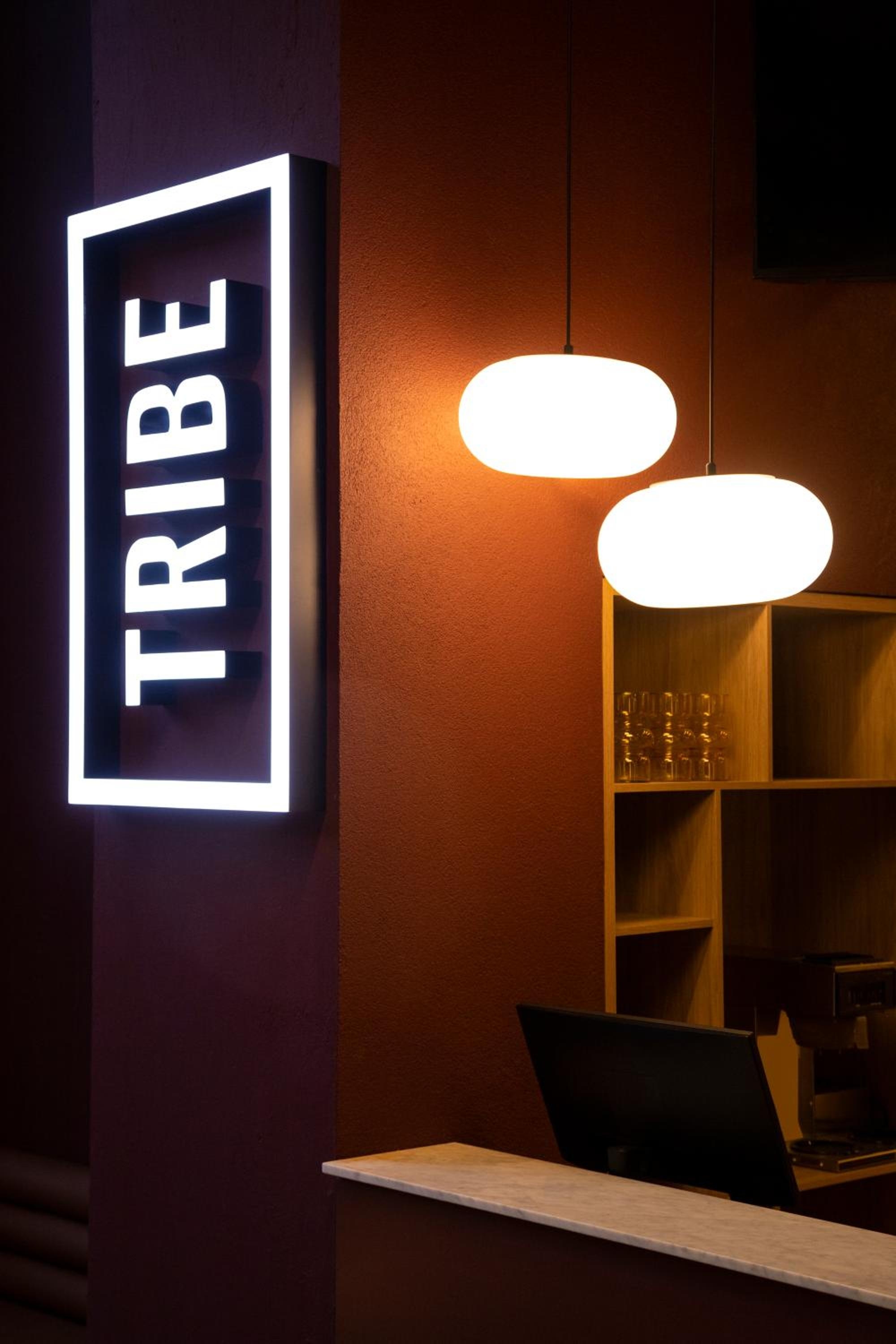 Tribe Medellín, Poblado