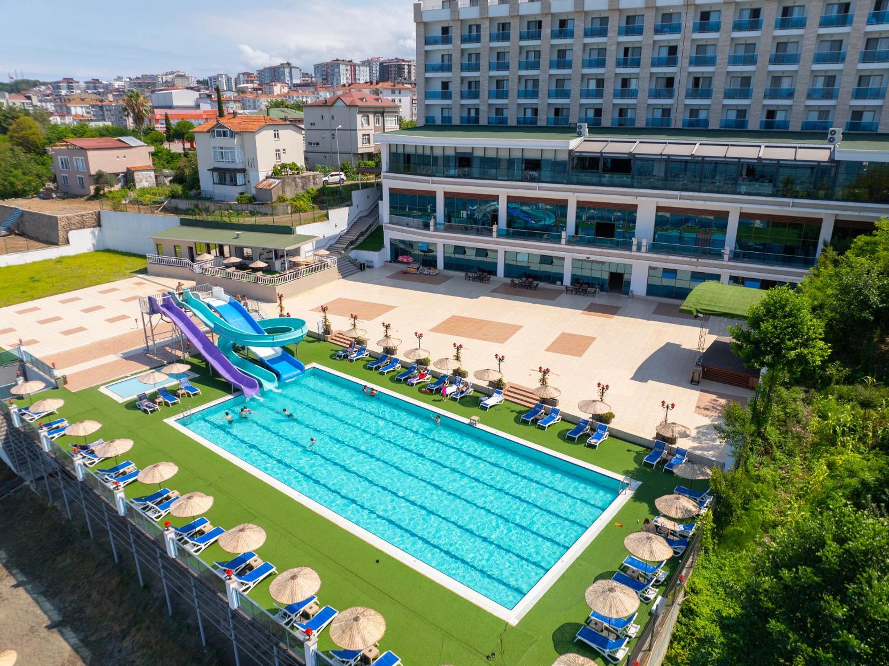 Foto de Ramada Resort by Wyndham Unye
