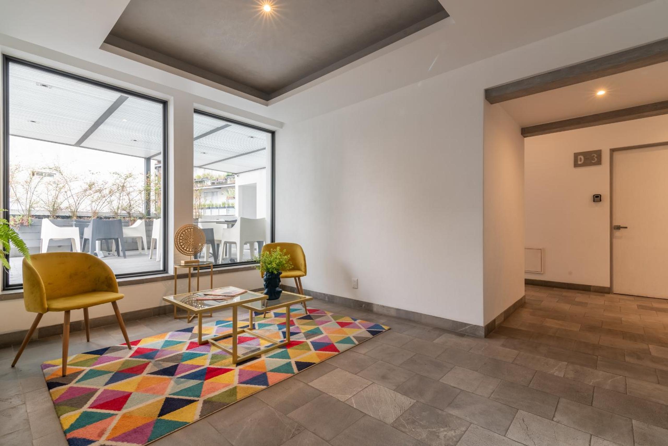 Foto de Cozy Urban Rooftop Lounge Free Parking & WiFi