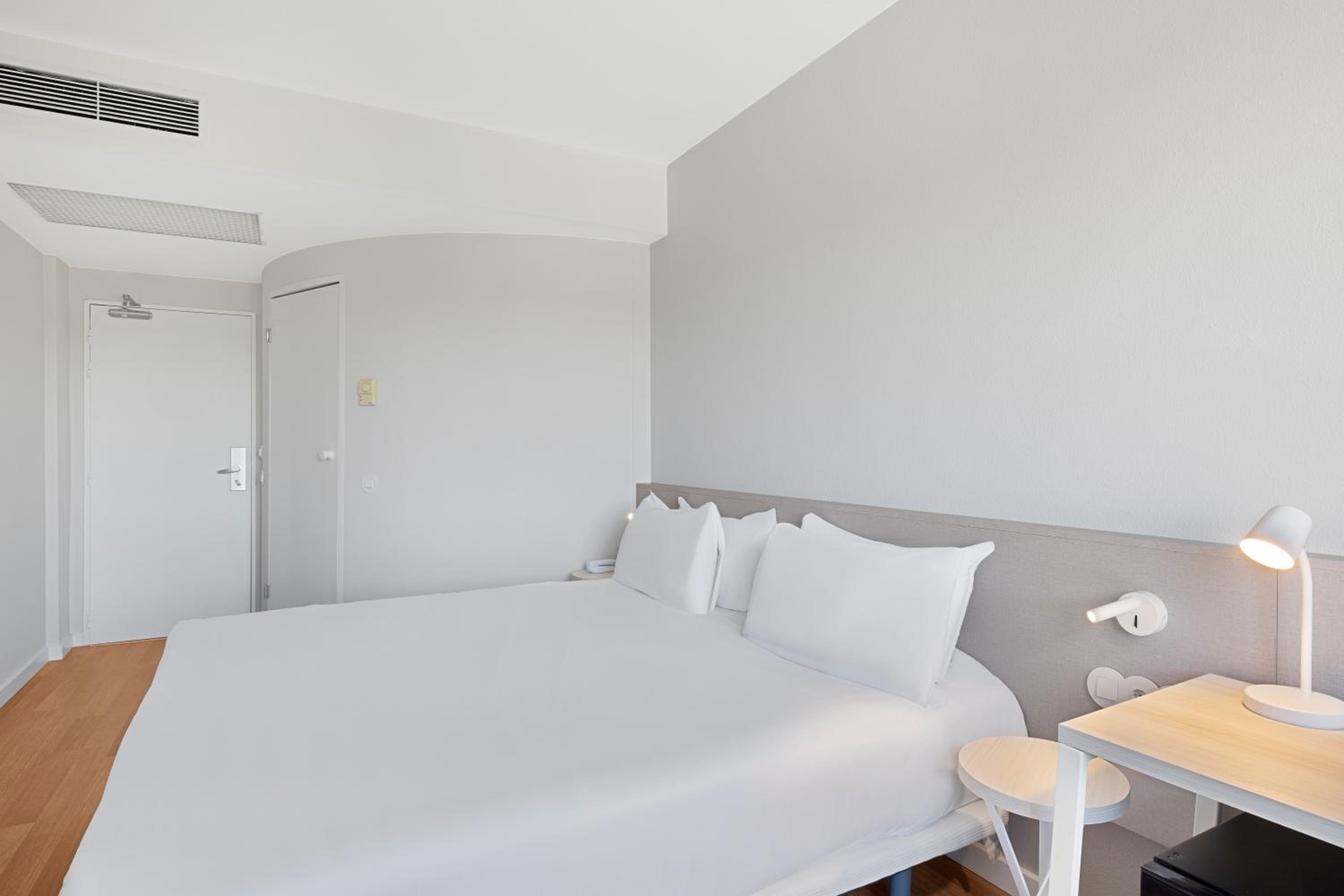 Foto de B&B HOTEL Zaragoza Centro