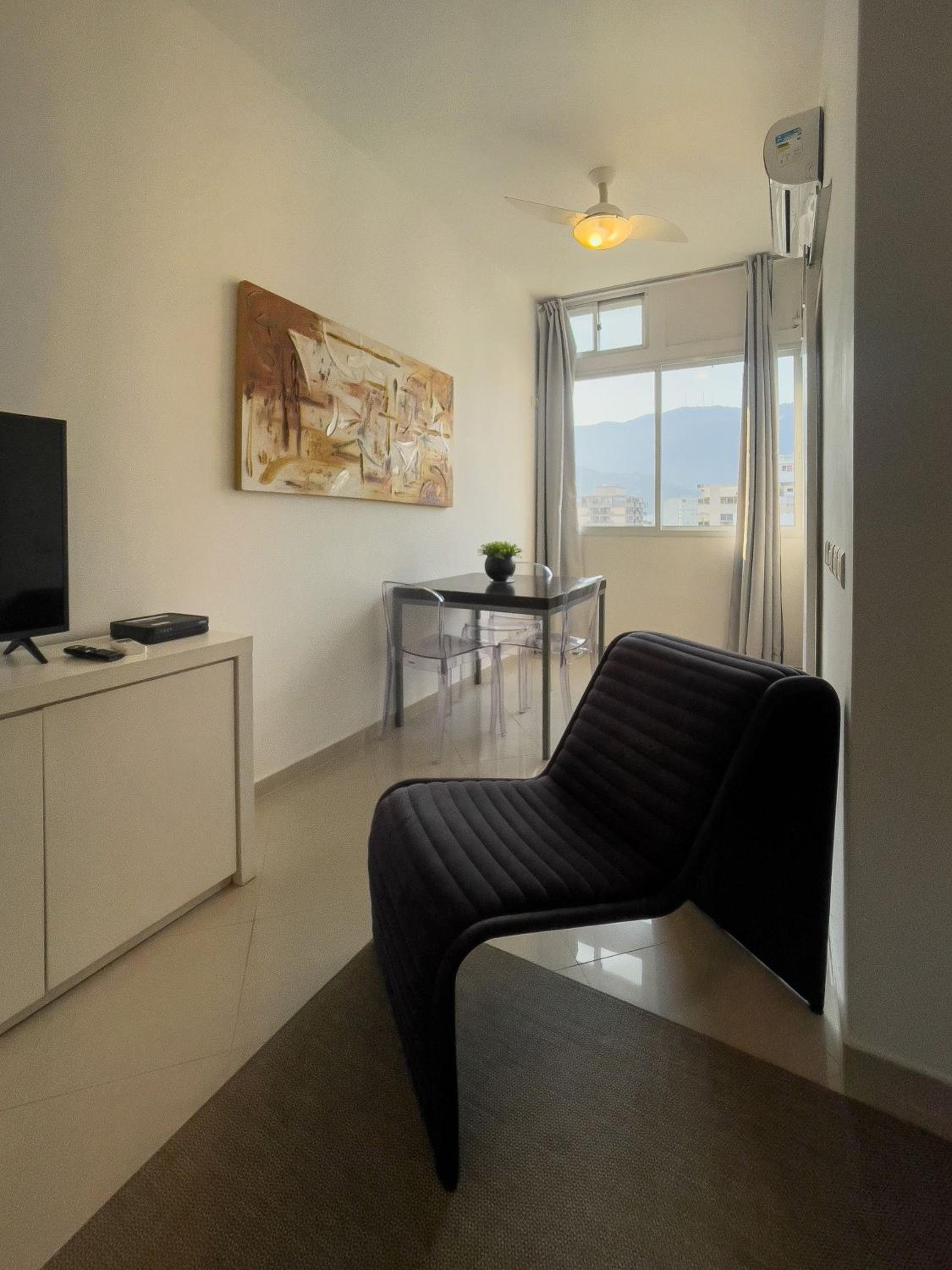 Foto de Two Leblon suites two blocks from the beach