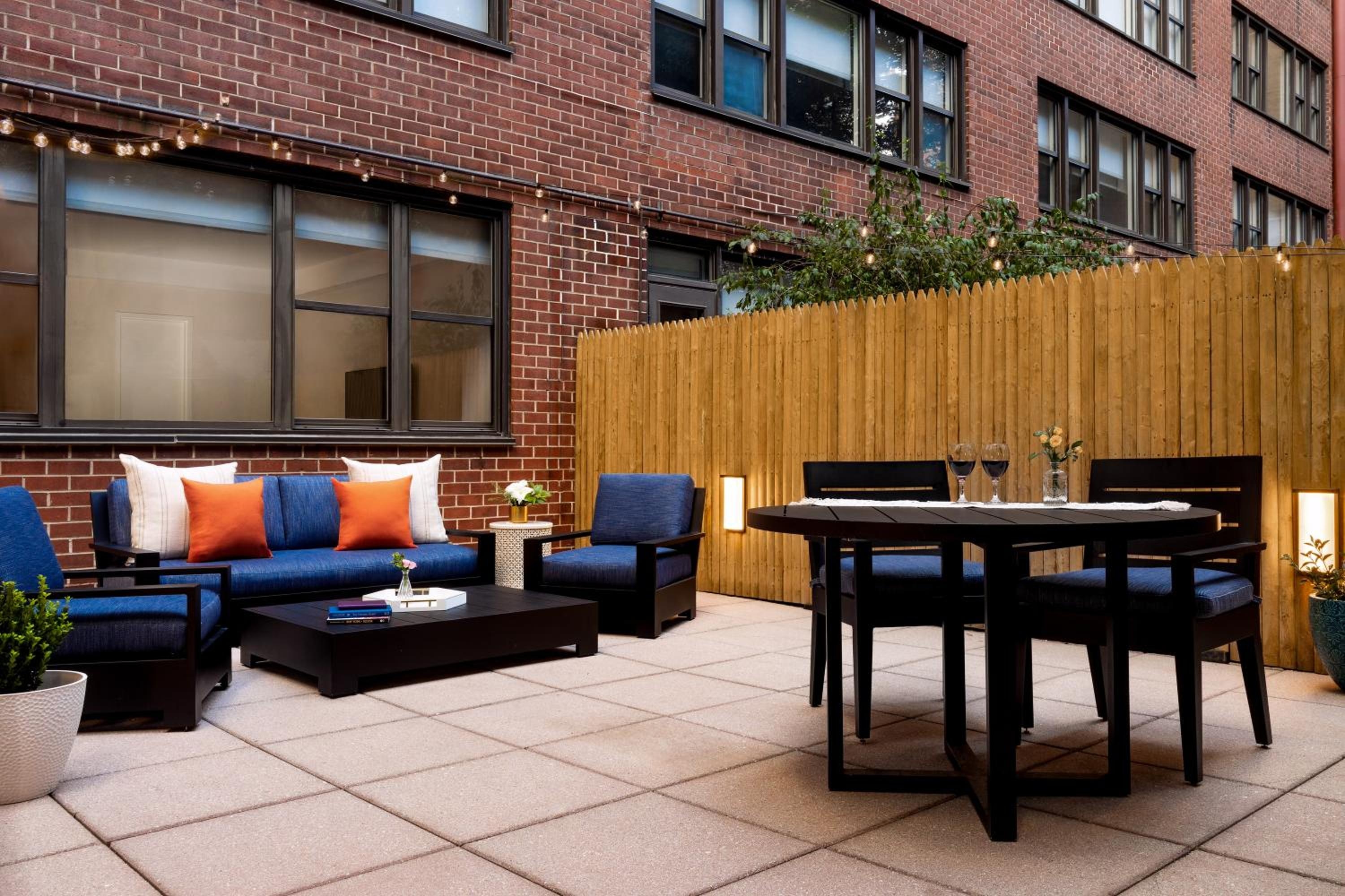 Foto de The Gardens Sonesta ES Suites New York