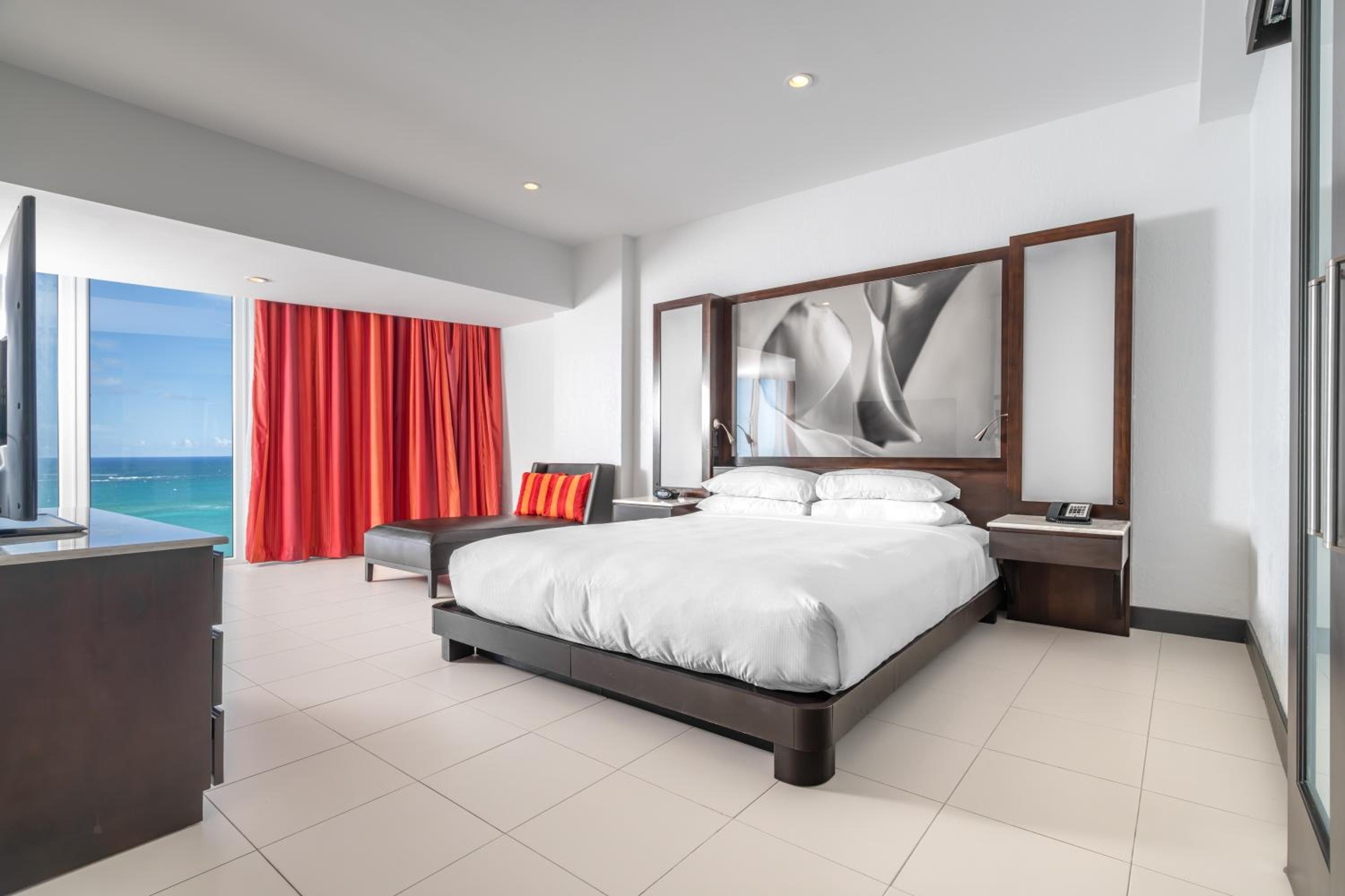Foto de The Condado Plaza Hotel