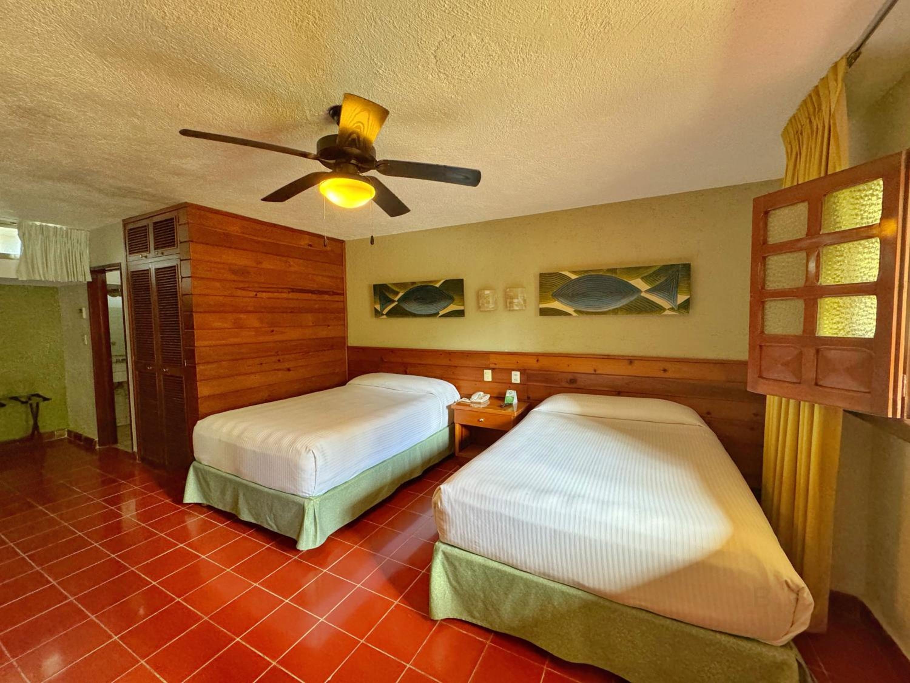 Foto de Hotel Casa Colonial Cozumel-Dog Friendly