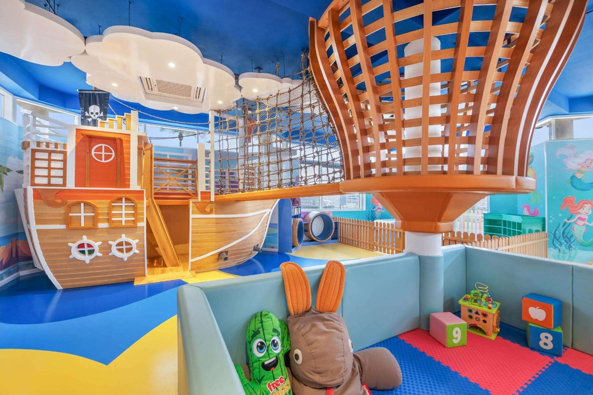 JA Beach Hotel, Dubai, Dubái
