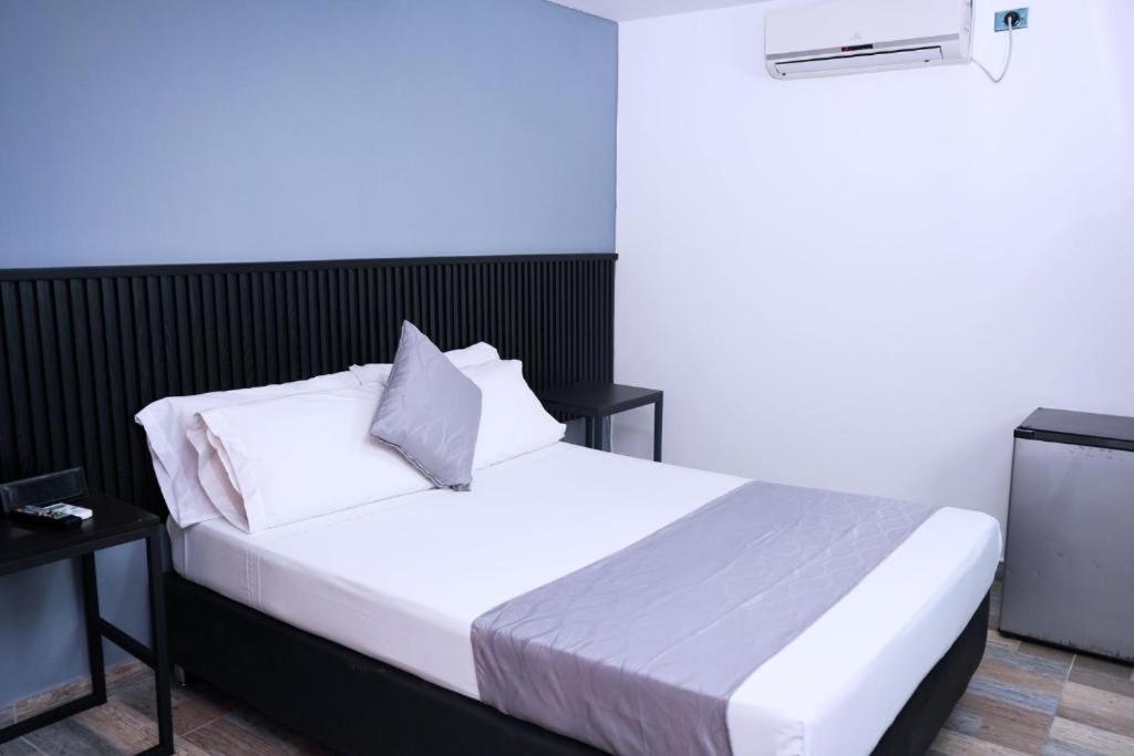 Hotel Palmas del Estadio, Laureles