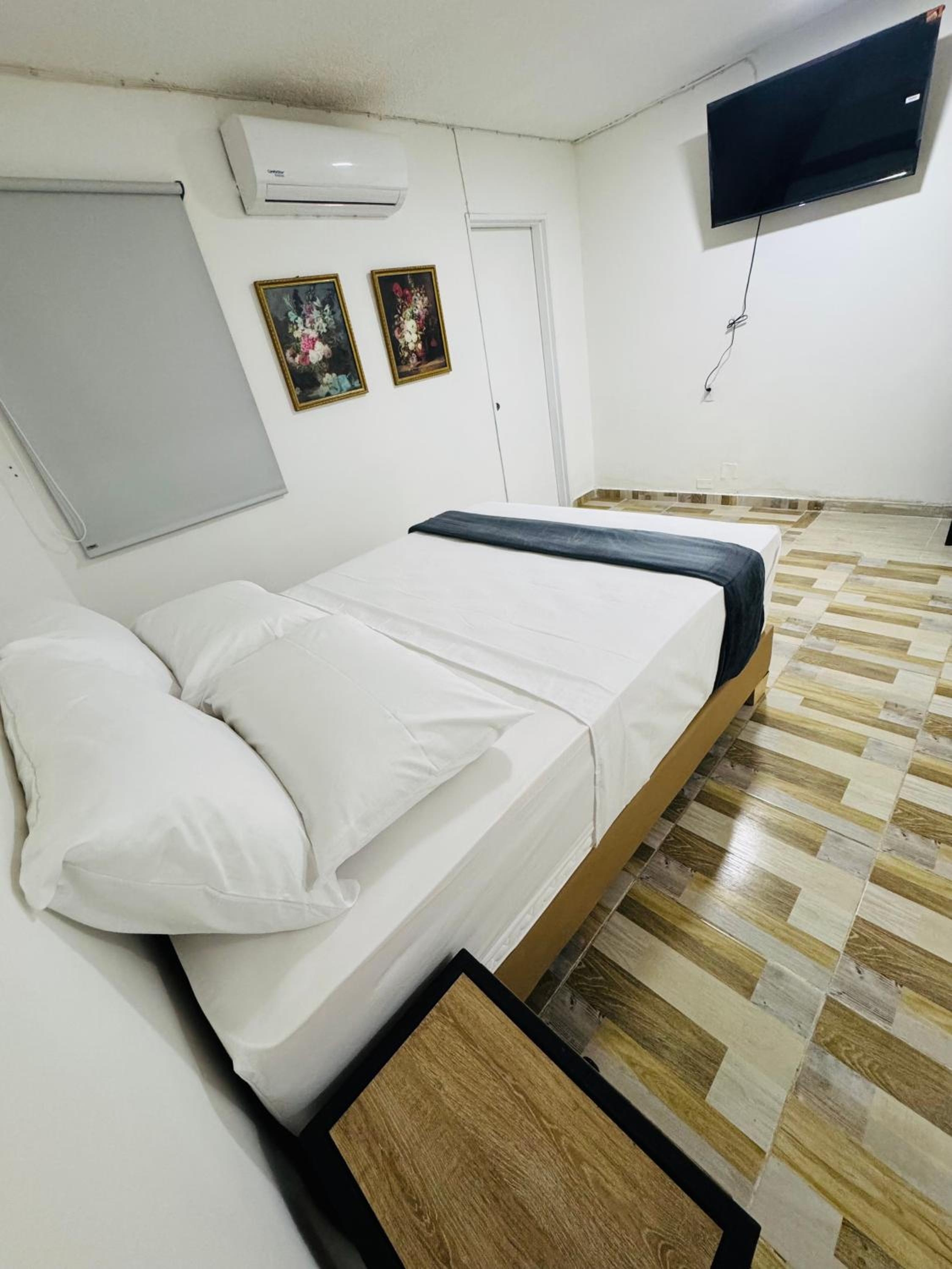 Hotel Estadio 80, Laureles