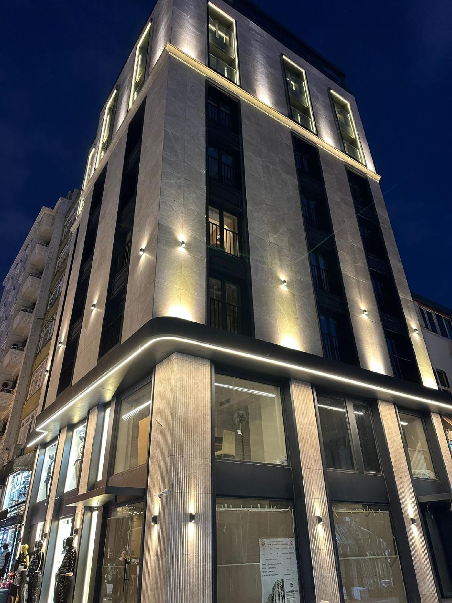 Lunet Old City Hotel