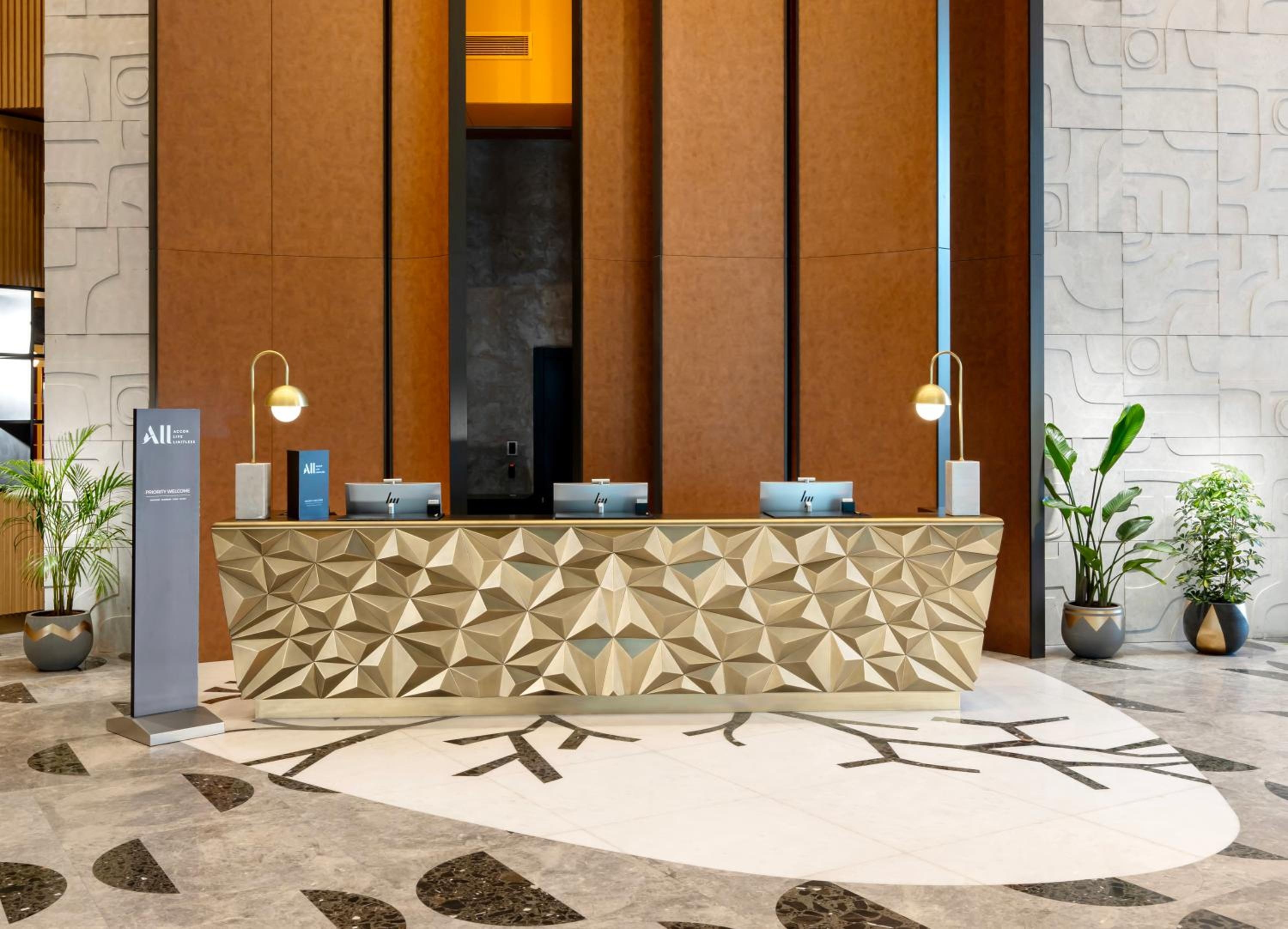 Mövenpick Hotel Istanbul Marmara Sea