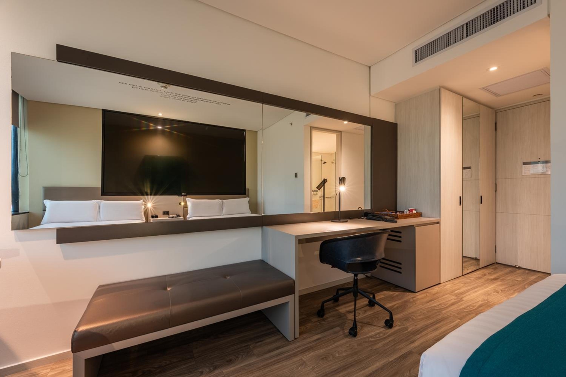 Hotel Estelar Square, Poblado