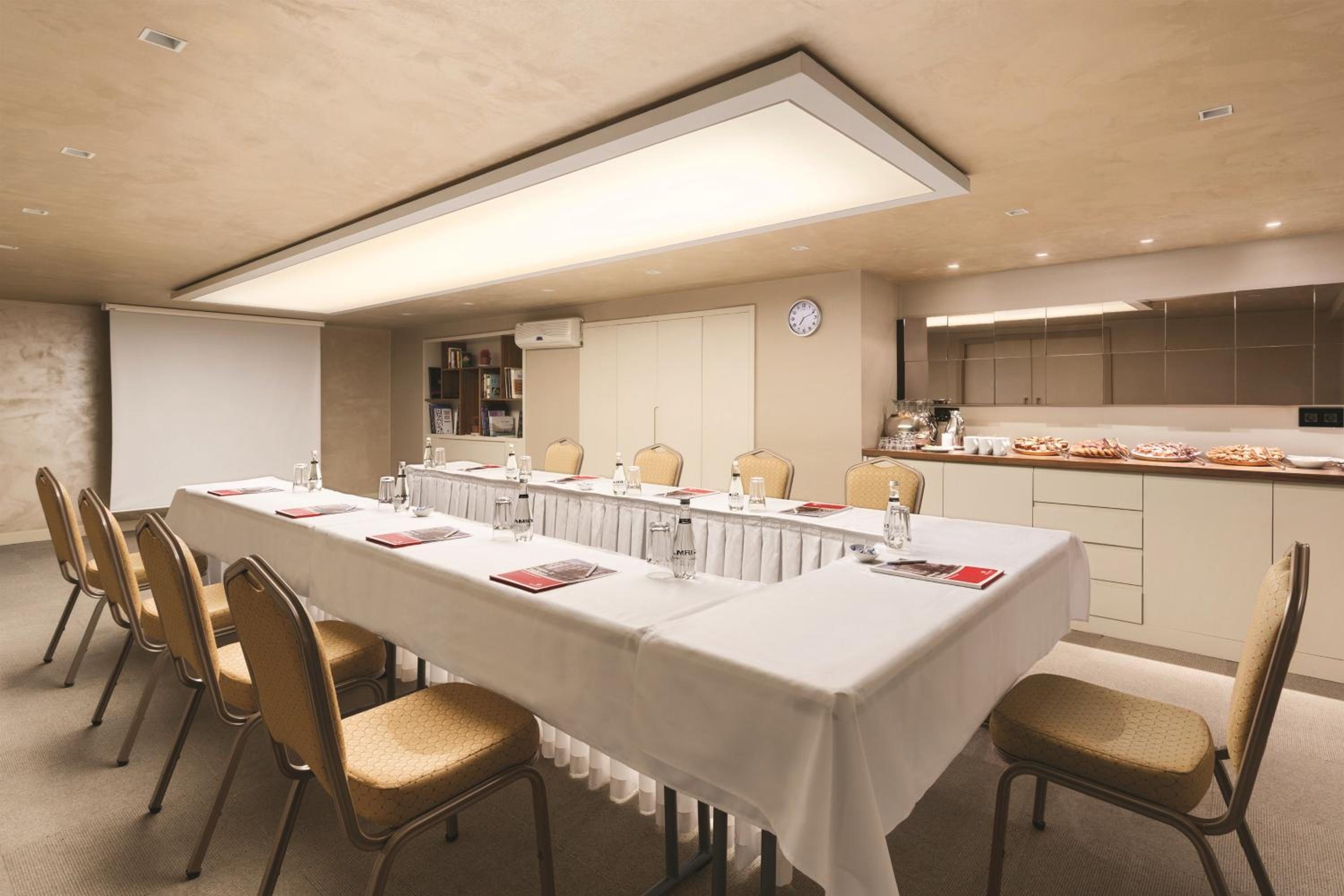 Foto de Ramada by Wyndham Istanbul Grand Bazaar