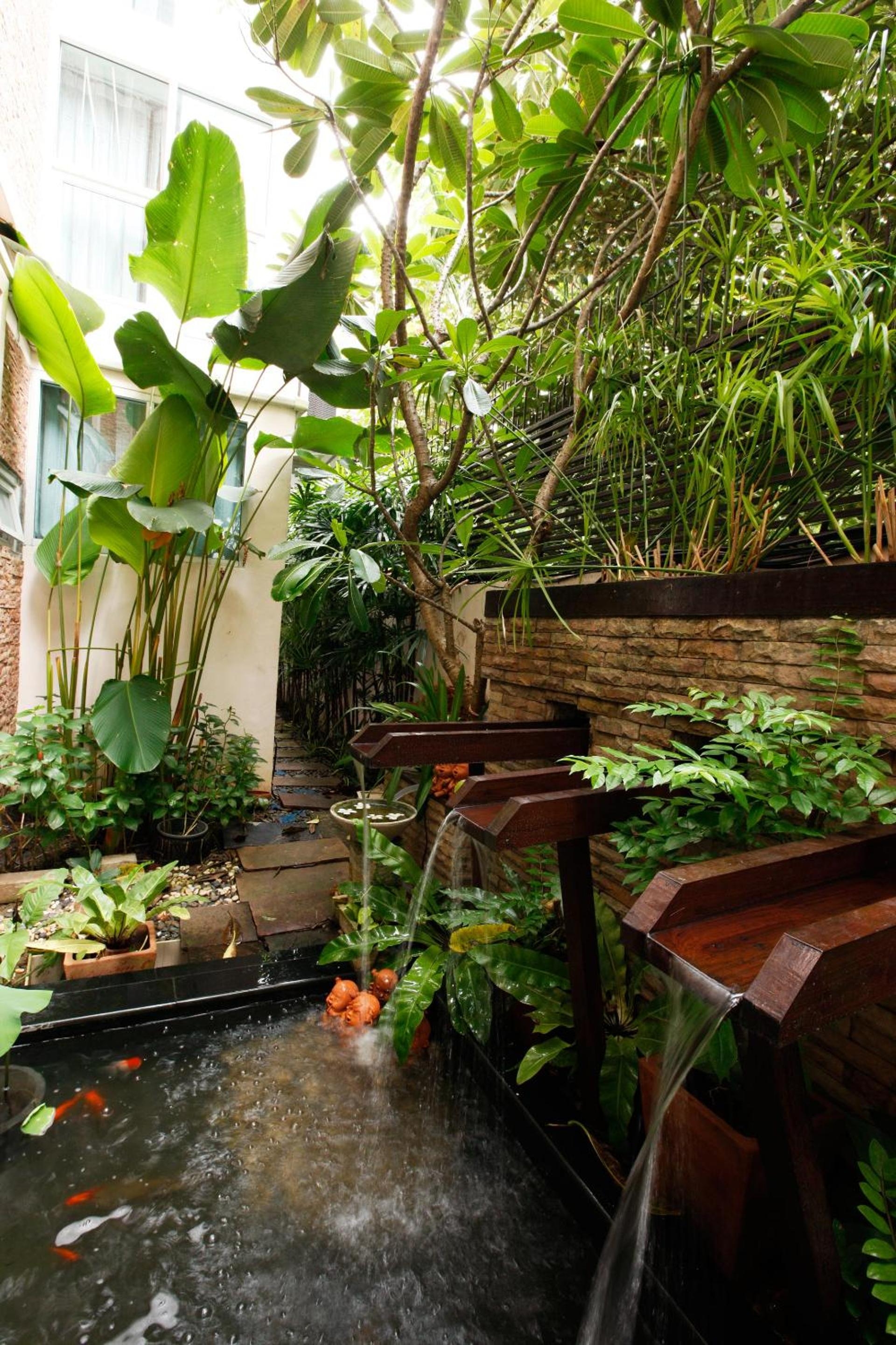 Foto de Mirth Sathorn Hotel