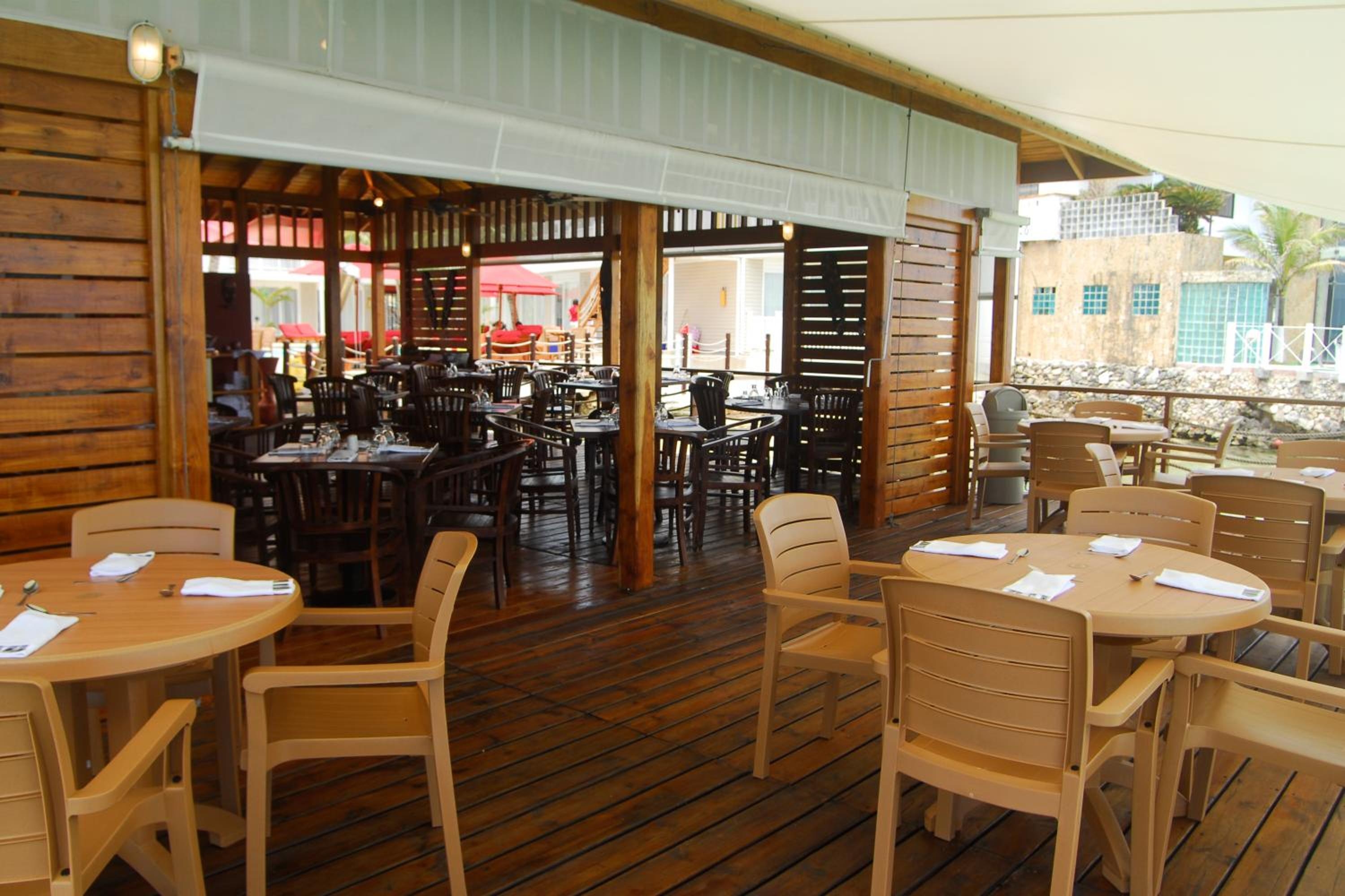 Foto de Decameron Los Delfines - All Inclusive