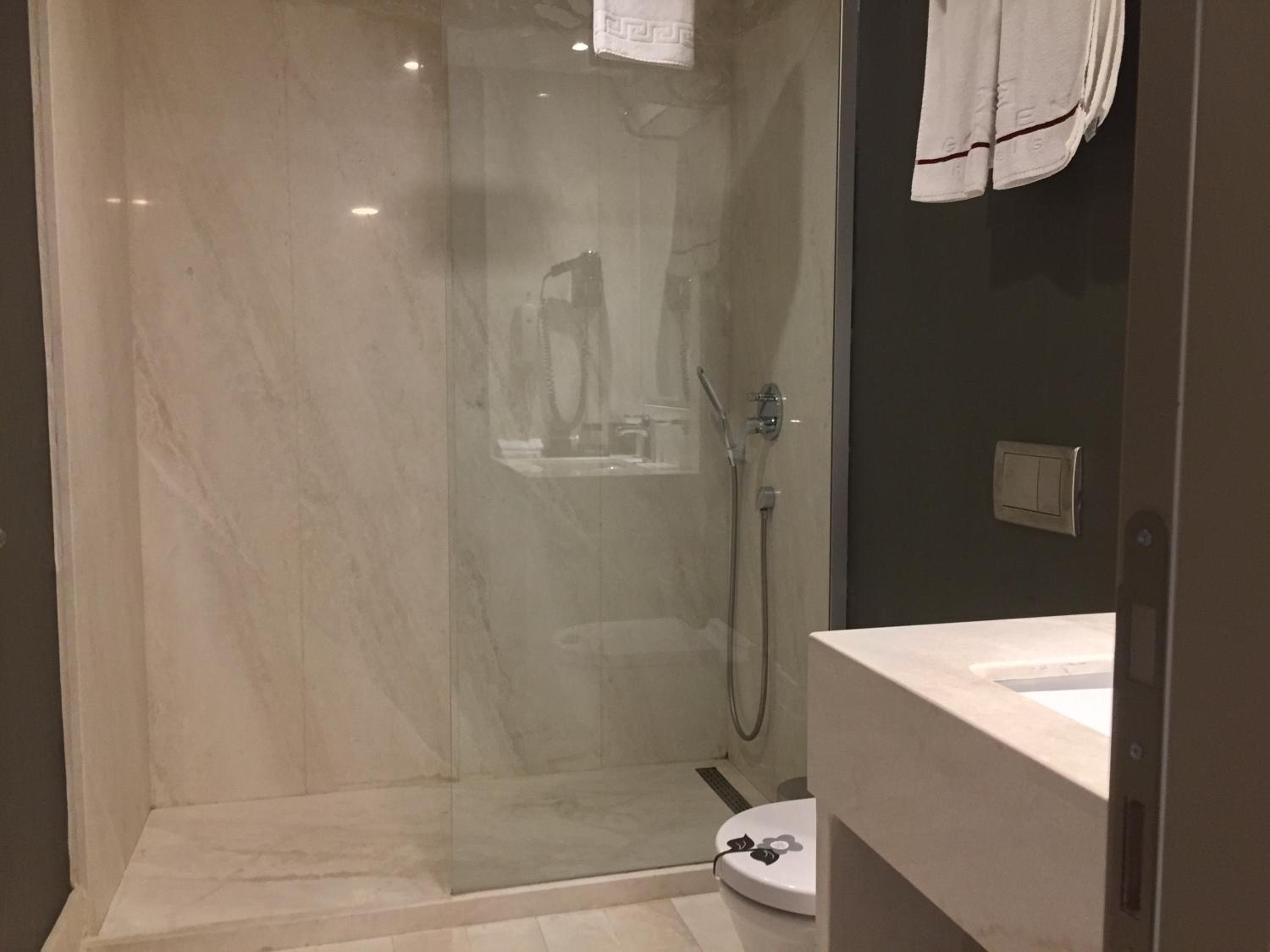Foto de Taksim Gonen Hotel
