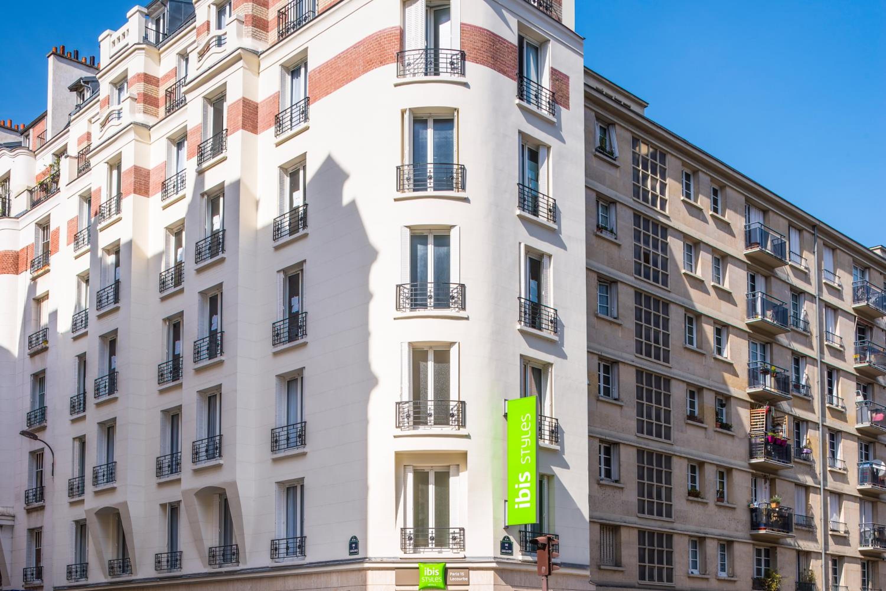 Foto de ibis Styles Paris 15 Lecourbe