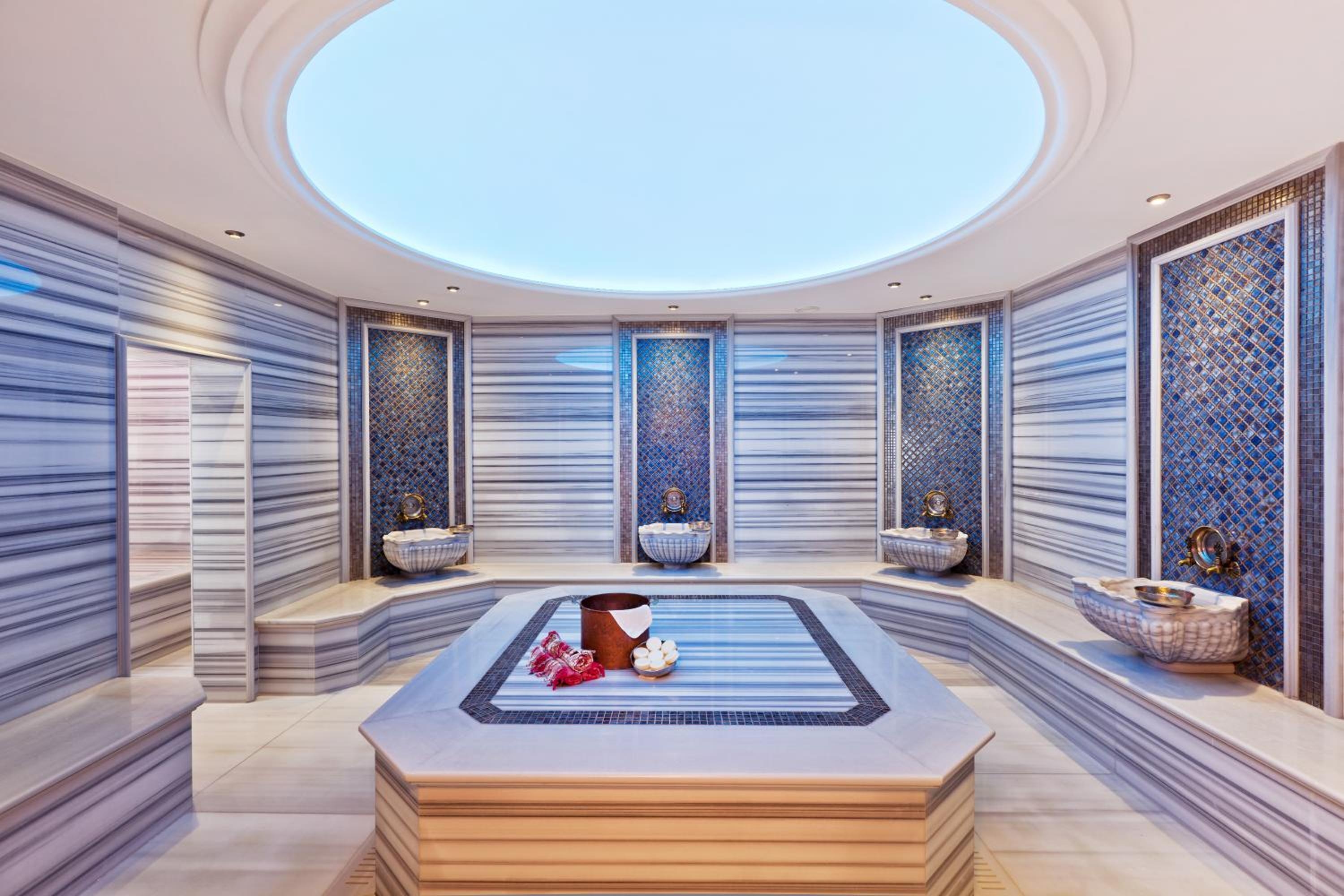 Foto de Limak Eurasia Luxury Hotel