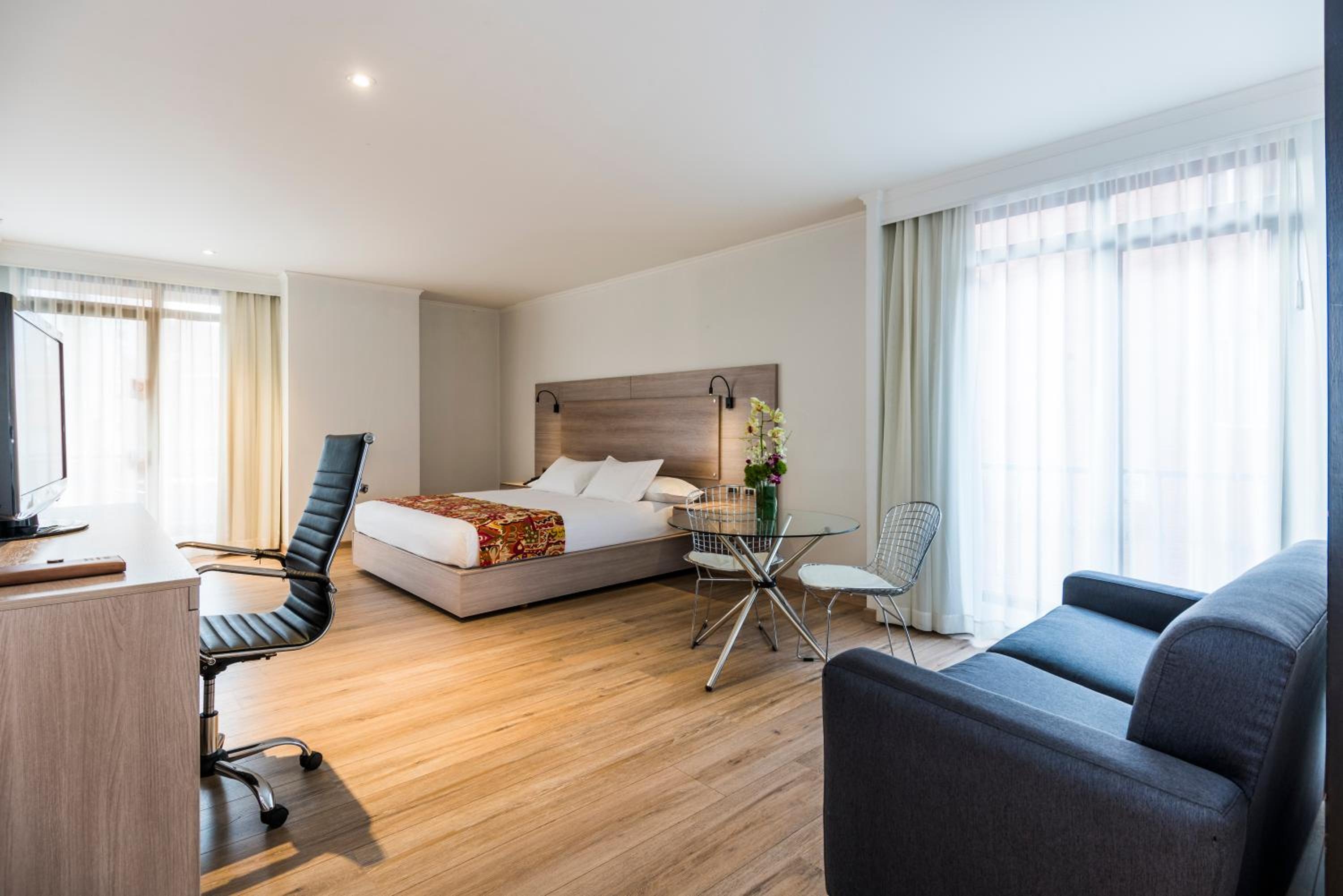 Foto de Hotel Rosales Plaza