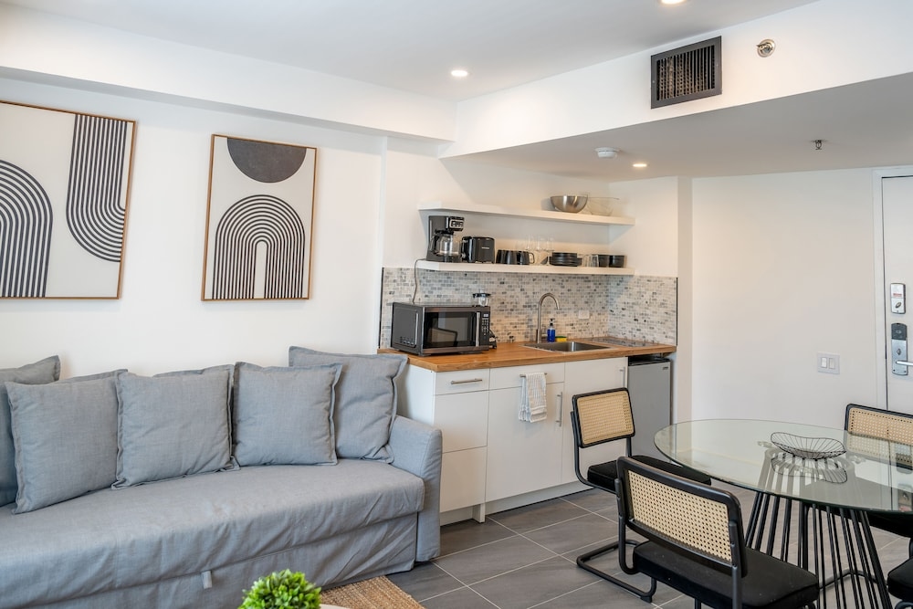 Foto de Apartments at 100 Collins
