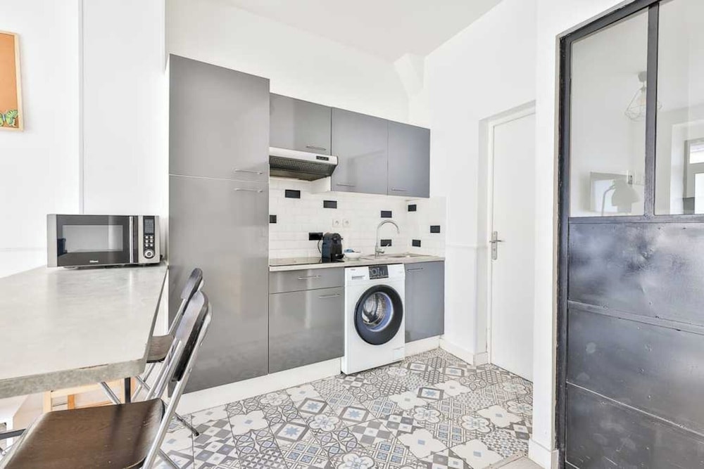 Foto de Bright Apartment - 1br/4p - Gare