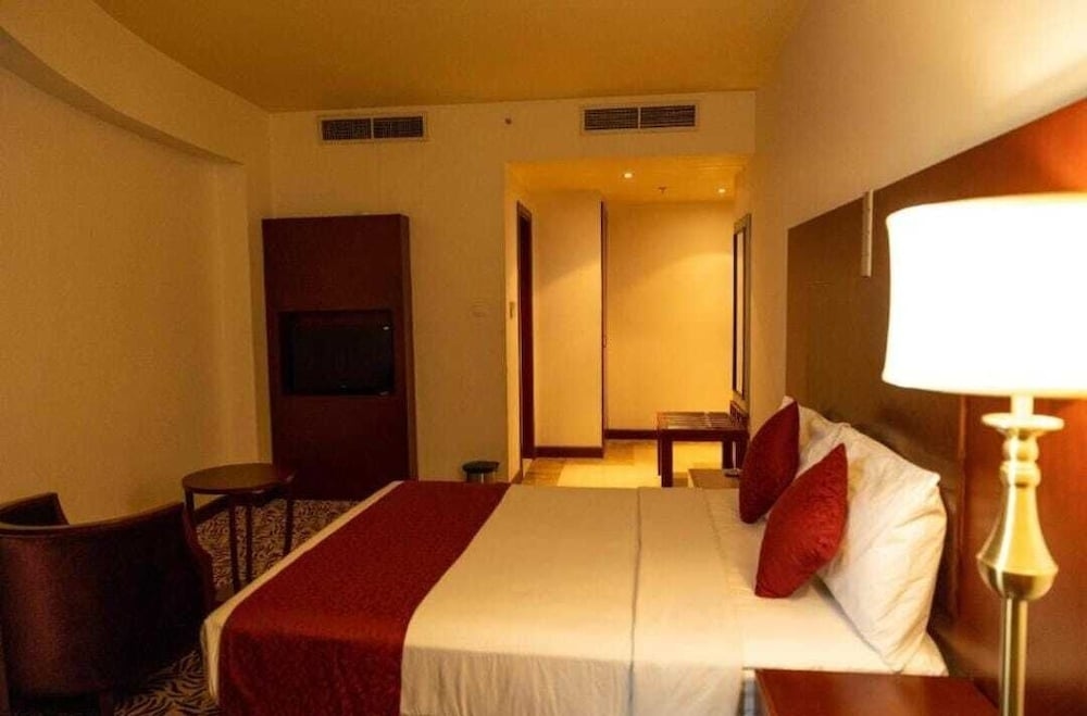 Foto de MRA Grand Hotel