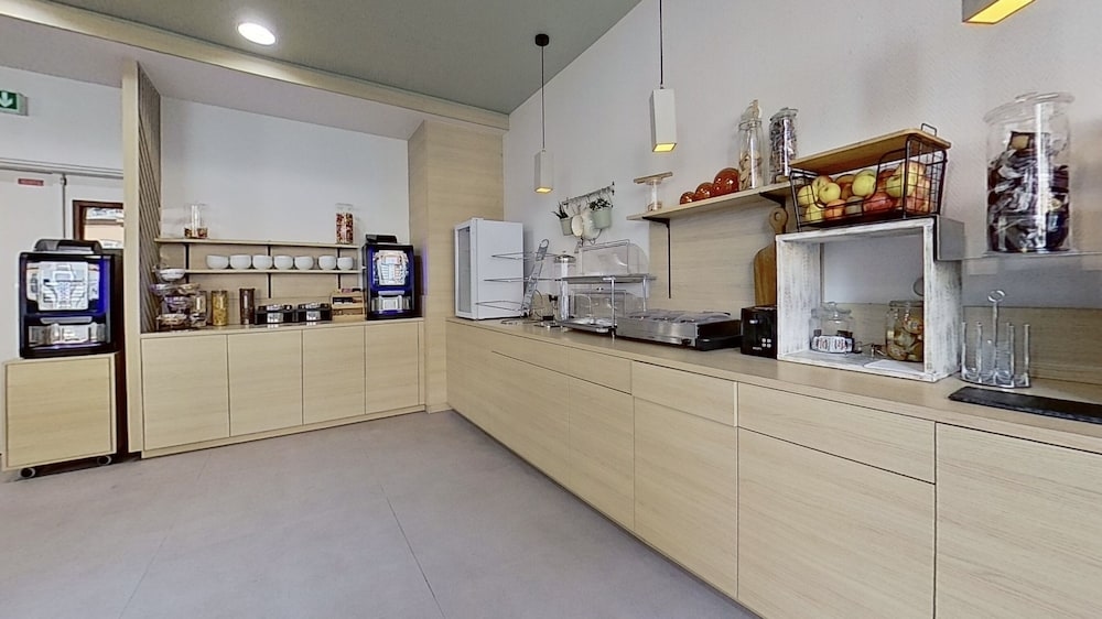 Foto de City Residence PARIS SAINT-MAURICE