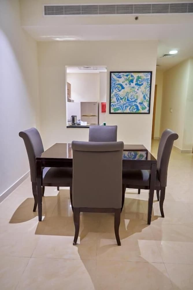 Foto de Grand Square Stay Hotel Apartments