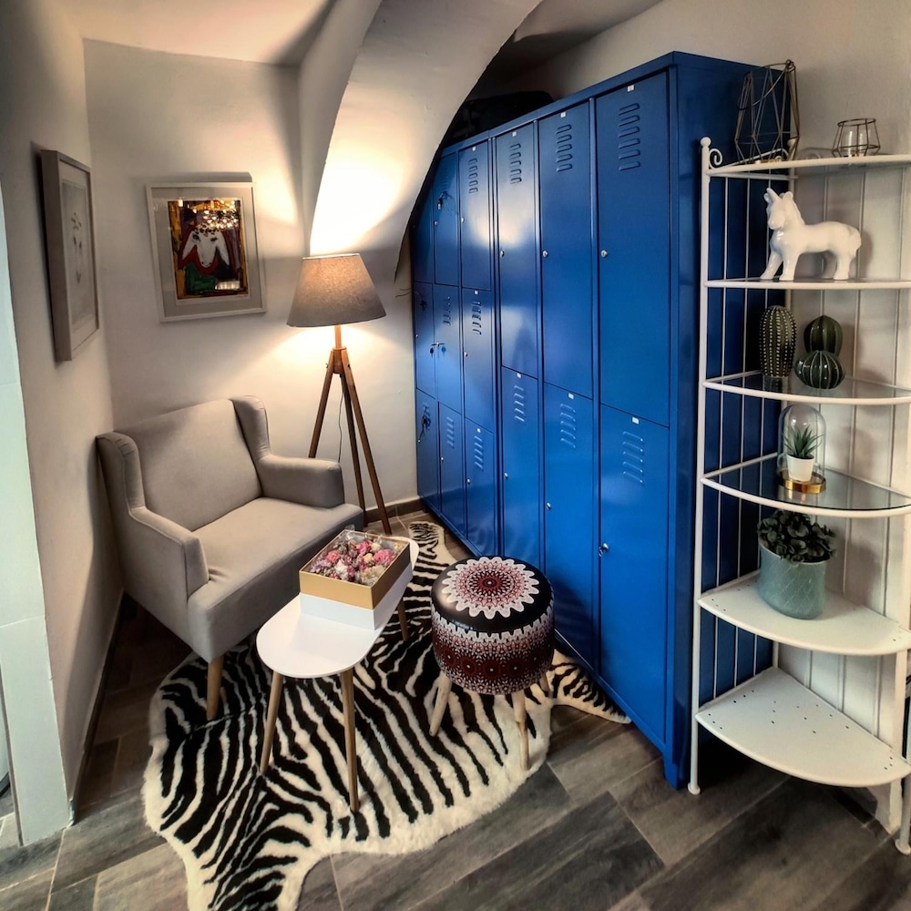 Foto de Capsule & Dormitory Space-X