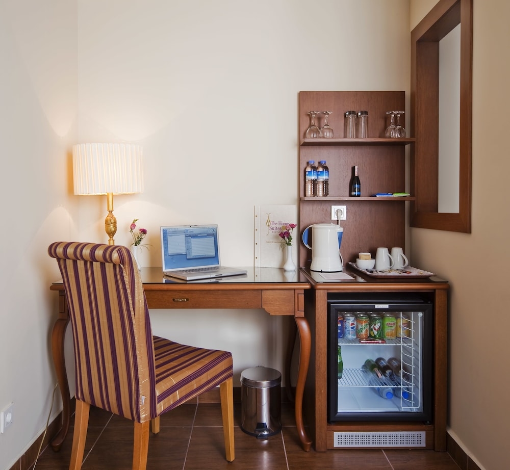 Foto de GLK PREMIER The Home Suites & Spa - Boutique Class