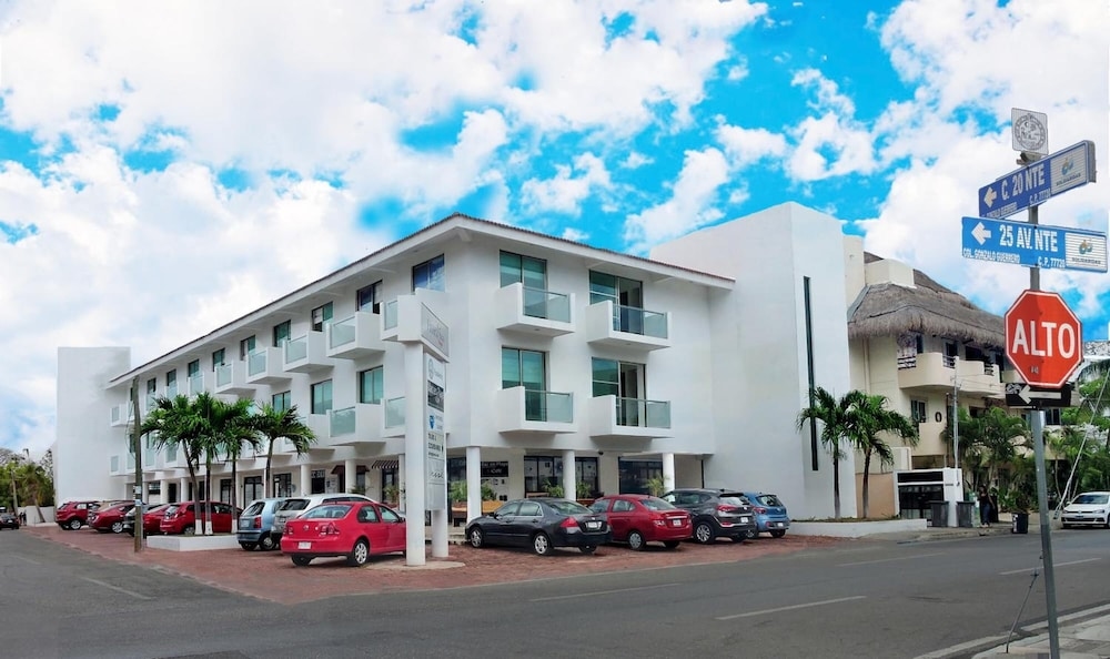 Hotel Plaza Playa - Near Playa del Carmen Main Beach