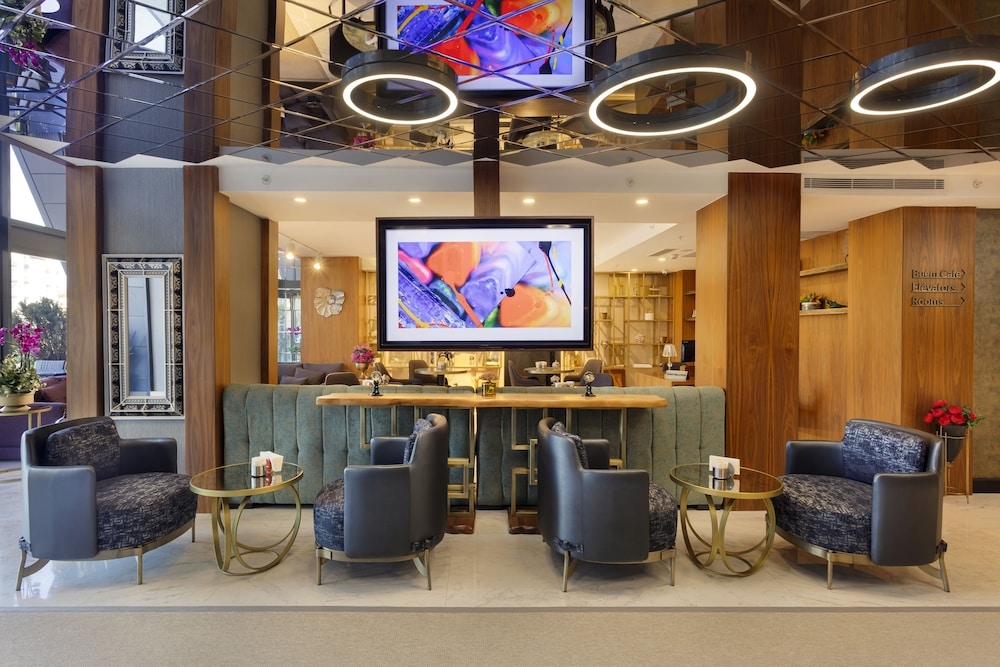 İzz Hotel Koşuyolu