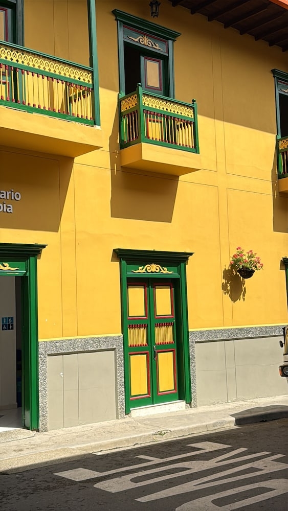 Hosteria El Paraiso, Jardín