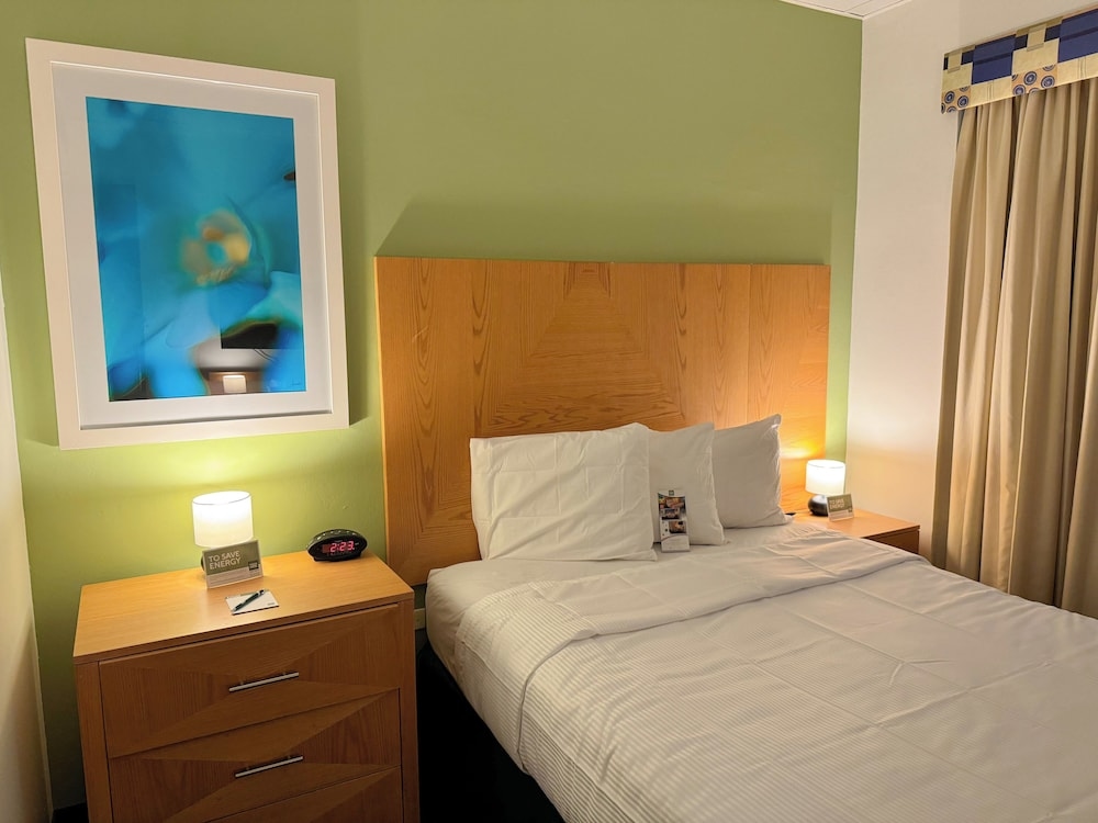 Ficus Hotel