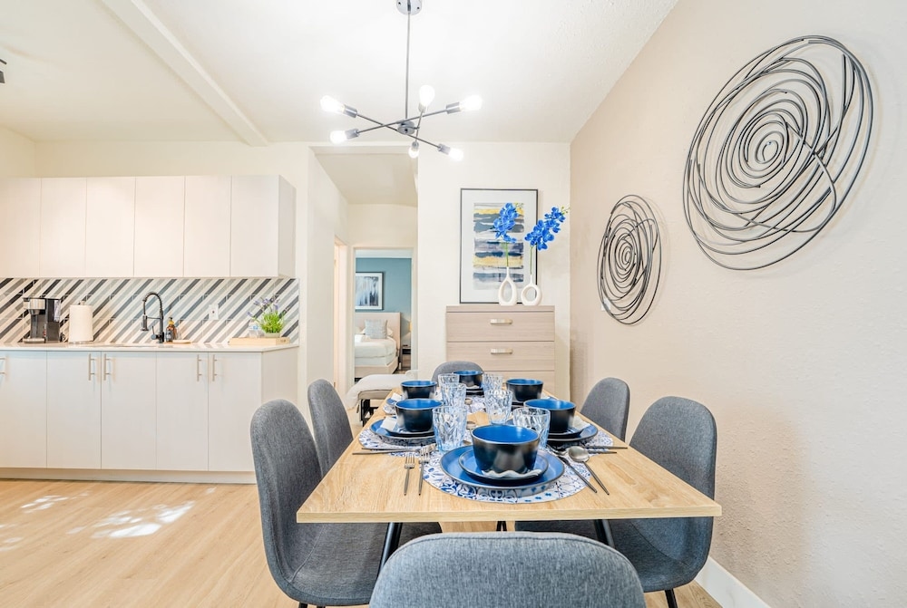 Foto de TWO Bedroom Apartment
