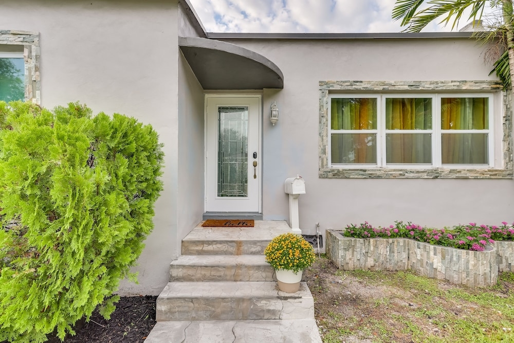 Foto de Stylish Miami Home: 2 Mi to Intracoastal Waterway!