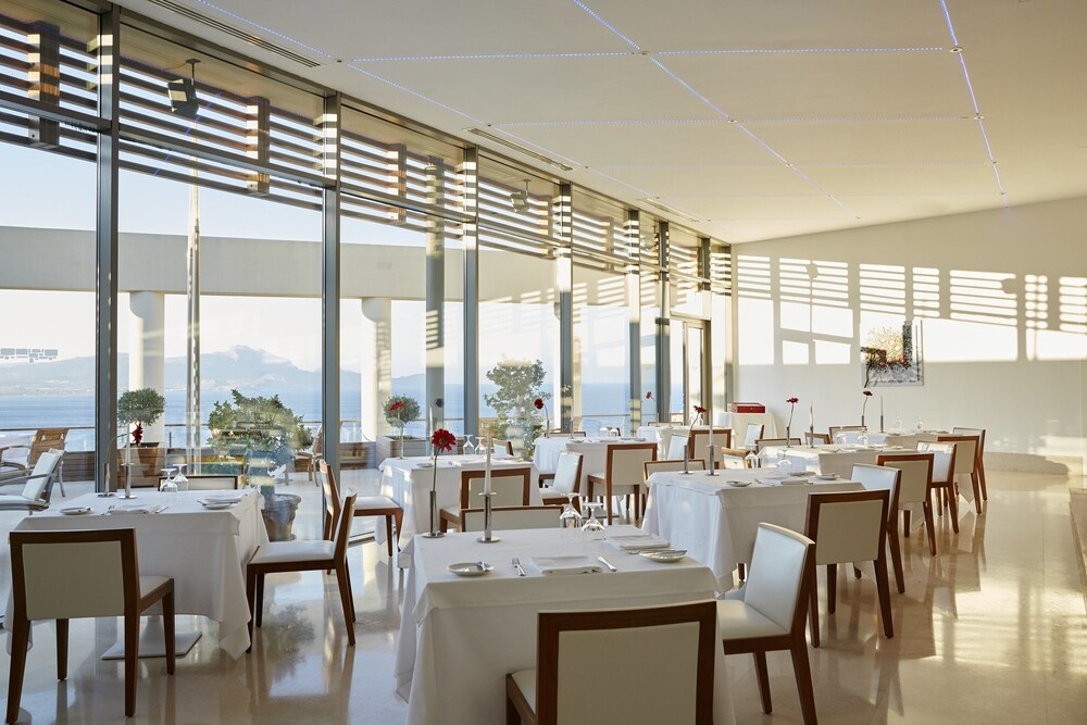Foto de Lindos Blu Luxury Hotel & Suites - Adults Only