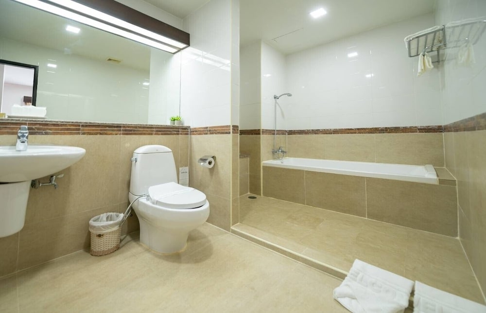 Foto de J - Town Serviced Apartments