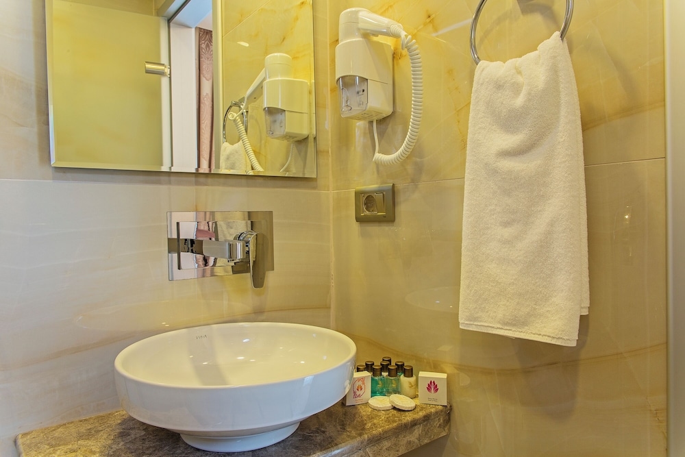 Foto de Grand Naki Hotel