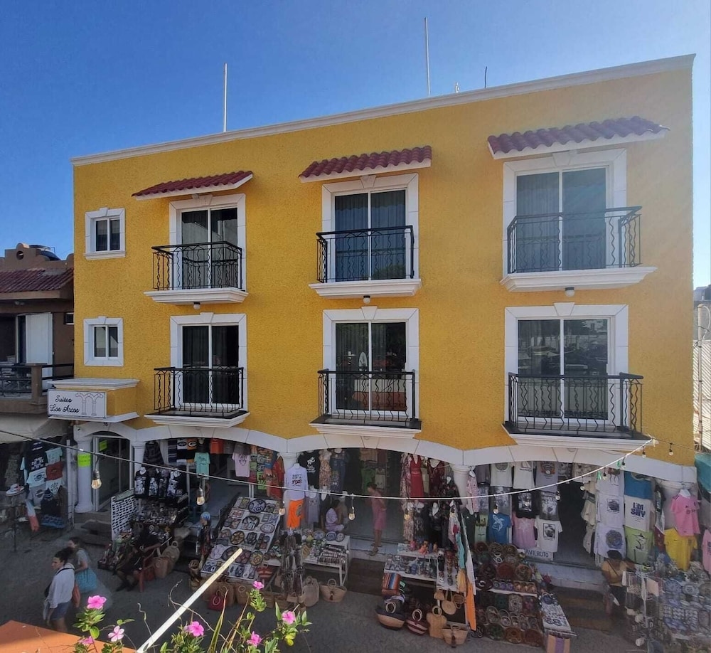 Suites Los Arcos