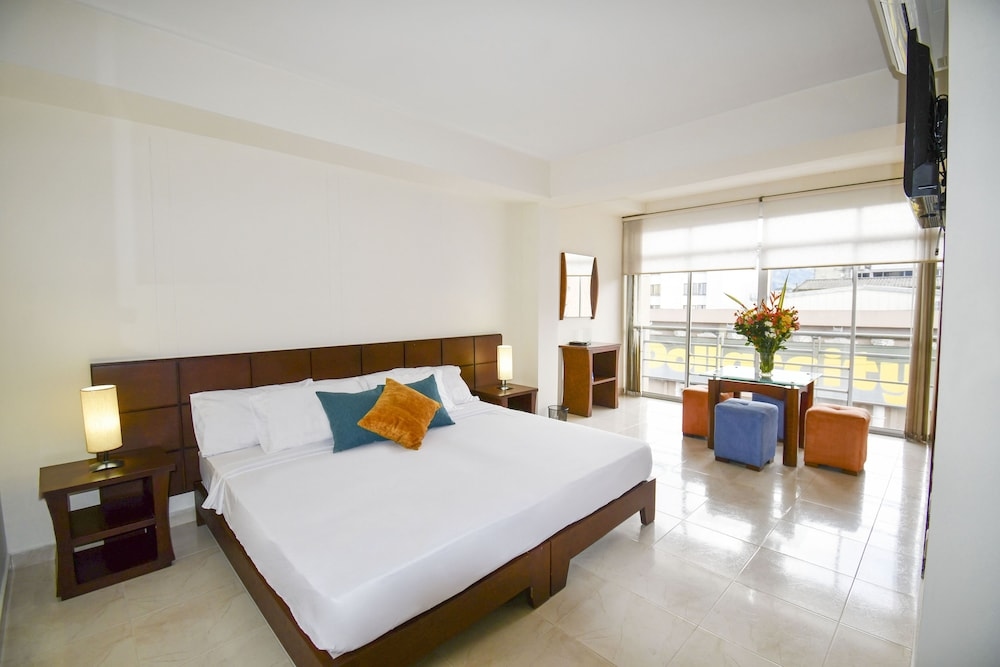 Hotel Mónaco Armenia