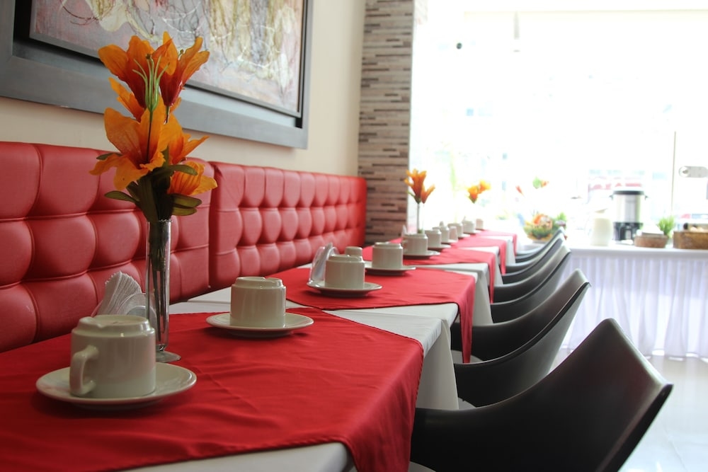 Foto de Hotel Marina Suites By Geh Suites